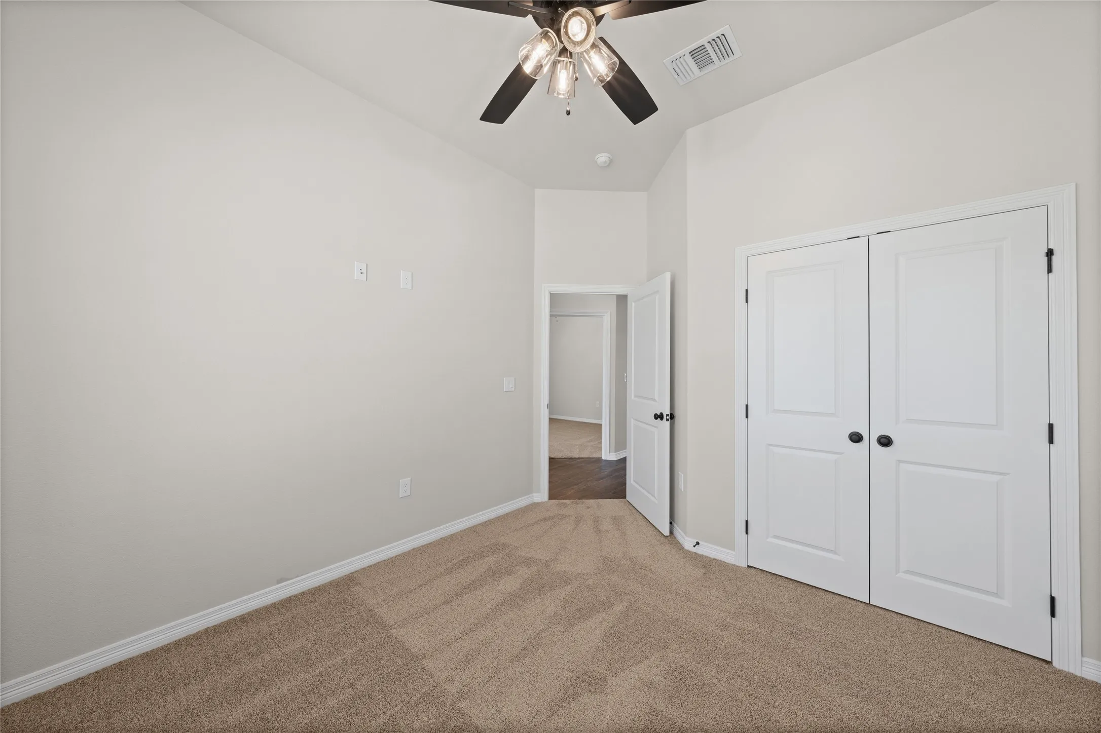 Single Family Residence For Sale in Mc Lennan County , 132 Lasso Loop, Lorena, Texas 76655, 4 Bedroom, 3 Bathroom, 3 Garage spaces, 2,120 Sqft, built in 2026, mls#21376835, Real Estate Agent in Lorena, Homes For Sale in Mc Lennan county, Homes For Sale in Lorena, Realtor in Lorena Texas, Real Estate Brokerage Independent Realty Texas, Luminita Cordes Realtor