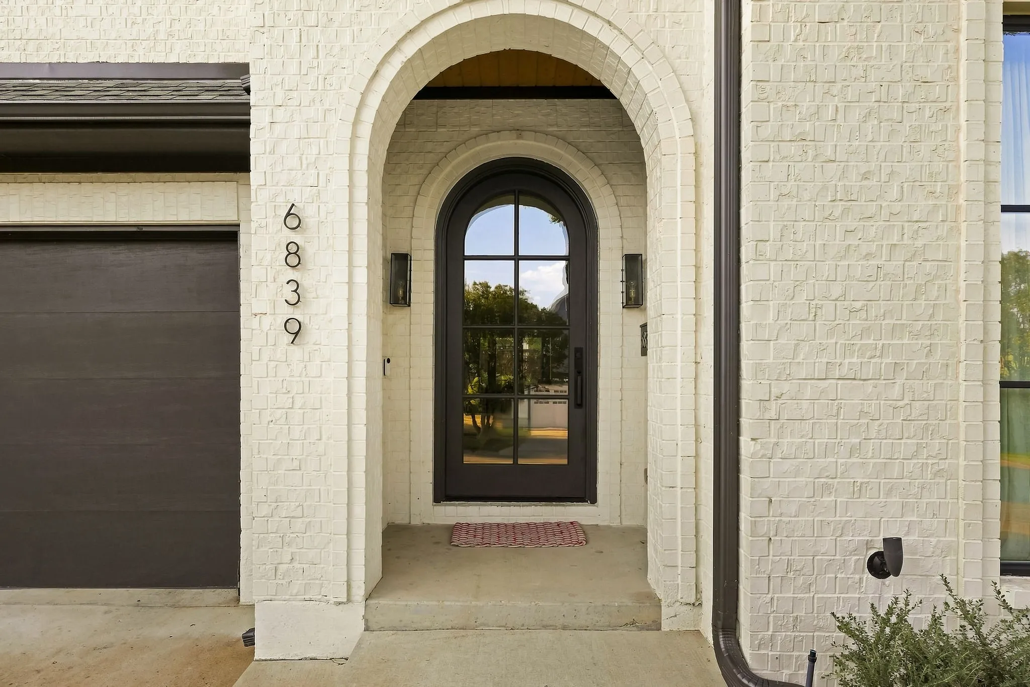 Single Family Residence For Sale in Dallas County , 6839 Coronado Avenue, Dallas, Texas 75214, 5 Bedroom, 6 Bathroom, 2 Garage spaces, 4,877 Sqft, built in 2021, mls#21375510, Real Estate Agent in Dallas, Homes For Sale in Dallas county, Homes For Sale in Dallas, Realtor in Dallas Texas, Real Estate Brokerage Independent Realty Texas, Luminita Cordes Realtor
