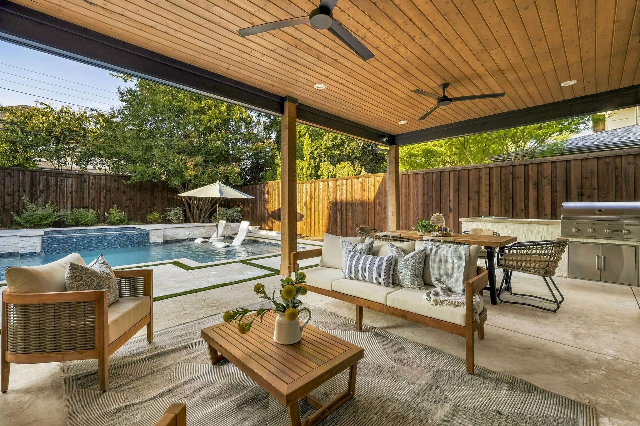Single Family Residence For Sale in Dallas County , 6839 Coronado Avenue, Dallas, Texas 75214, 5 Bedroom, 6 Bathroom, 2 Garage spaces, 4,877 Sqft, built in 2021, mls#21375510, Real Estate Agent in Dallas, Homes For Sale in Dallas county, Homes For Sale in Dallas, Realtor in Dallas Texas, Real Estate Brokerage Independent Realty Texas, Luminita Cordes Realtor
