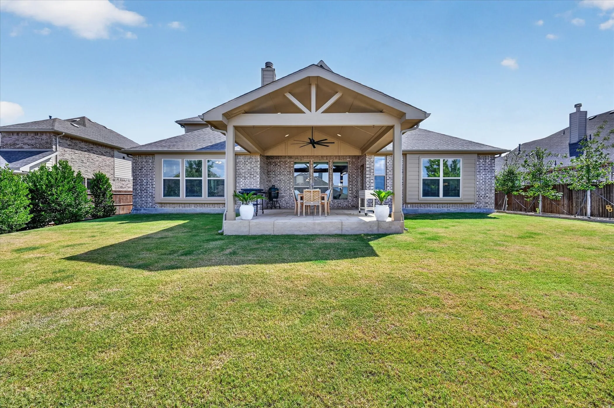 Single Family Residence For Sale in Denton County , 1113 Wrenwood Drive, Justin, Texas 76247, 5 Bedroom, 5 Bathroom, 3 Garage spaces, 4,070 Sqft, built in 2022, mls#21377435, Real Estate Agent in Justin, Homes For Sale in Denton county, Homes For Sale in Justin, Realtor in Justin Texas, Real Estate Brokerage Independent Realty Texas, Luminita Cordes Realtor