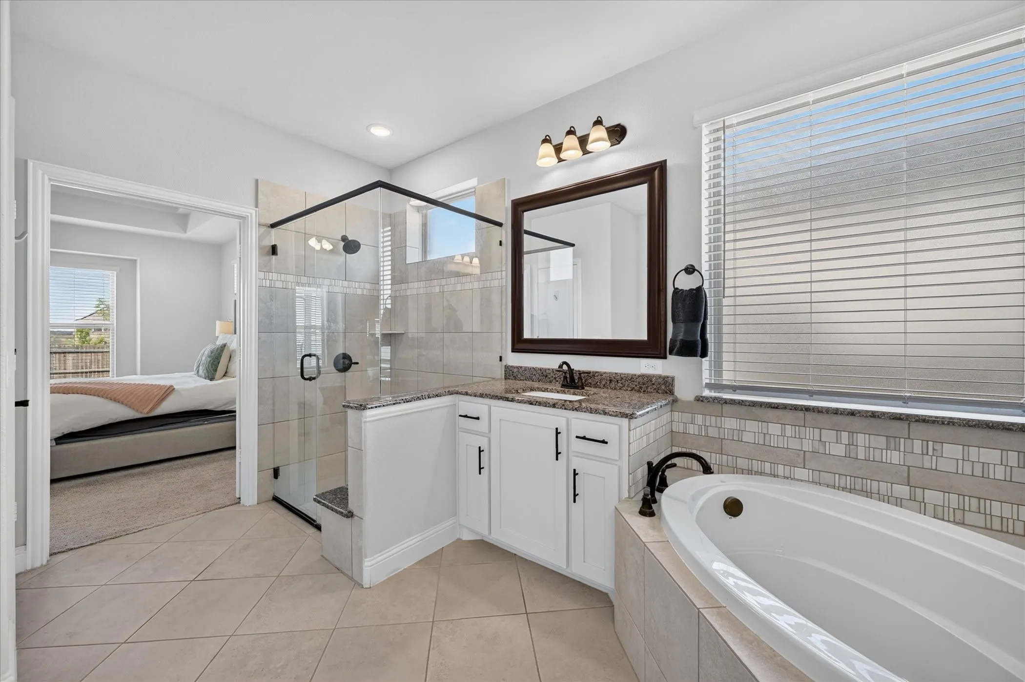 Single Family Residence For Sale in Denton County , 1113 Wrenwood Drive, Justin, Texas 76247, 5 Bedroom, 5 Bathroom, 3 Garage spaces, 4,070 Sqft, built in 2022, mls#21377435, Real Estate Agent in Justin, Homes For Sale in Denton county, Homes For Sale in Justin, Realtor in Justin Texas, Real Estate Brokerage Independent Realty Texas, Luminita Cordes Realtor