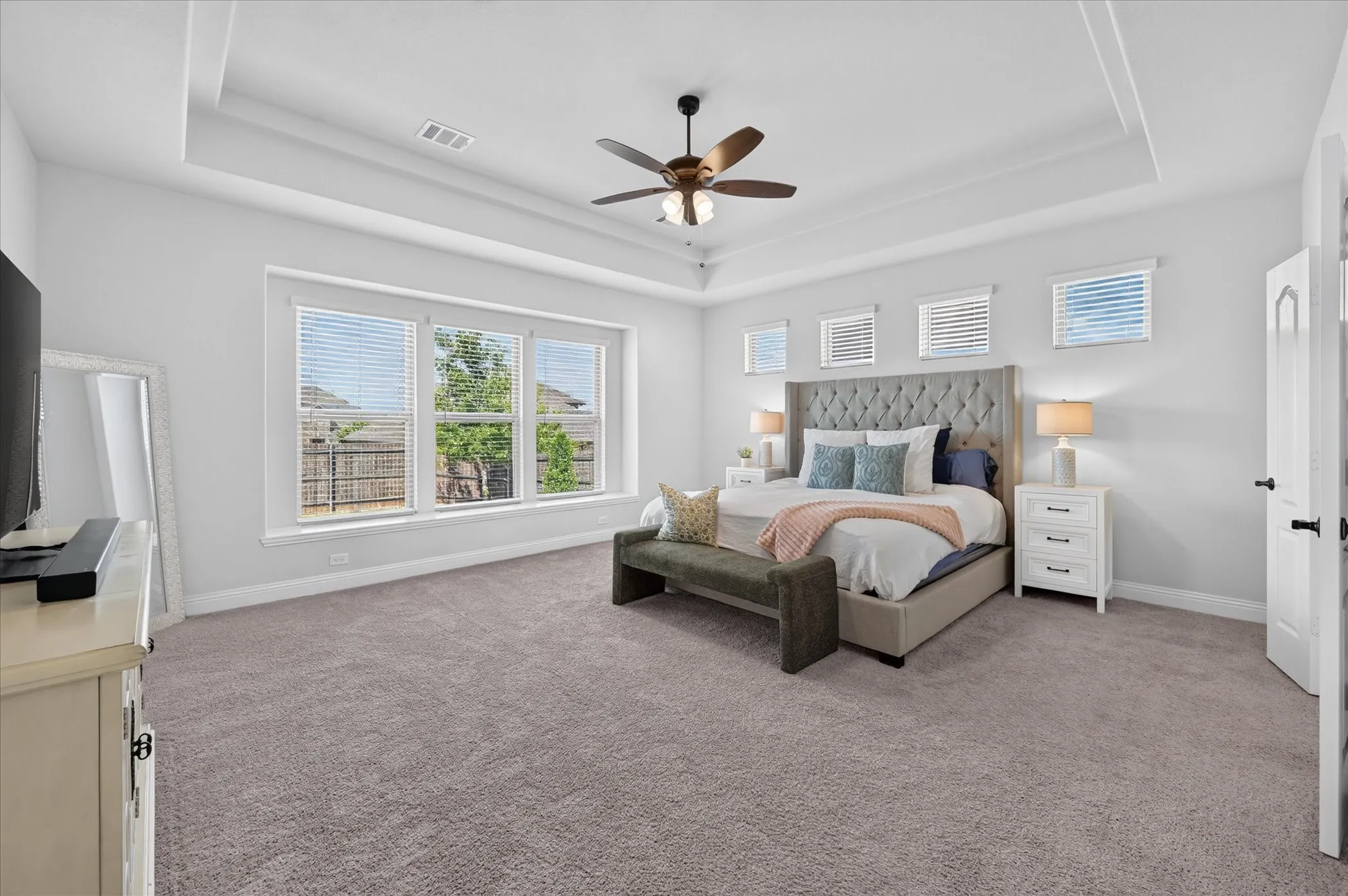 Single Family Residence For Sale in Denton County , 1113 Wrenwood Drive, Justin, Texas 76247, 5 Bedroom, 5 Bathroom, 3 Garage spaces, 4,070 Sqft, built in 2022, mls#21377435, Real Estate Agent in Justin, Homes For Sale in Denton county, Homes For Sale in Justin, Realtor in Justin Texas, Real Estate Brokerage Independent Realty Texas, Luminita Cordes Realtor