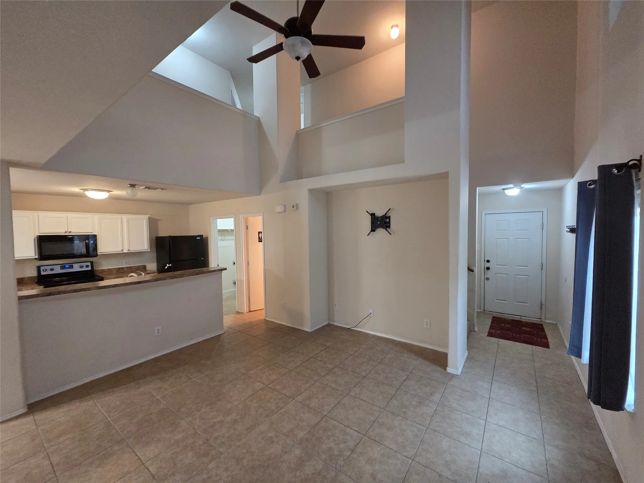Single Family Residence For Rent in Dallas County , 8422 Timberbrook Lane, Dallas, Texas 75249, 3 Bedroom, 3 Bathroom, 2 Garage spaces, 1,612 Sqft, built in 2007, mls#21377417, Real Estate Agent in Dallas, Homes For Rent in Dallas county, Homes For Rent in Dallas, Realtor in Dallas Texas, Real Estate Brokerage Independent Realty Texas, Luminita Cordes Realtor