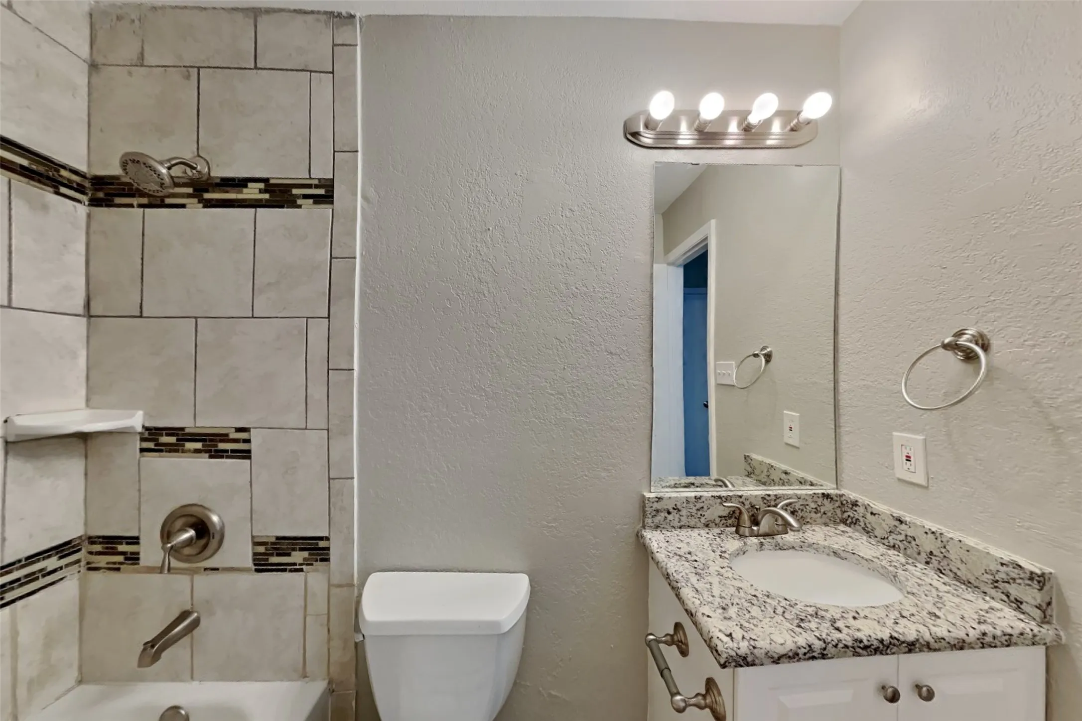 Single Family Residence For Rent in Tarrant County , 3817 Kippers Court, Arlington, Texas 76016, 3 Bedroom, 2 Bathroom, 2 Garage spaces, 1,336 Sqft, built in 1980, mls#21377789, Real Estate Agent in Arlington, Homes For Rent in Tarrant county, Homes For Rent in Arlington, Realtor in Arlington Texas, Real Estate Brokerage Independent Realty Texas, Luminita Cordes Realtor