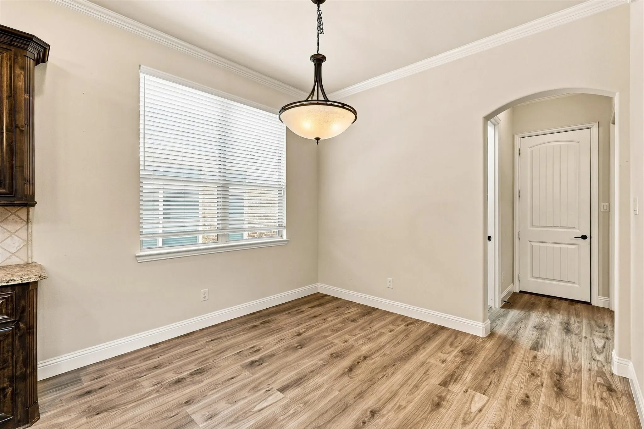 Single Family Residence For Sale in Dallas County , 5012 Province Place, Irving, Texas 75038, 3 Bedroom, 3 Bathroom, 2 Garage spaces, 2,772 Sqft, built in 2013, mls#21377037, Real Estate Agent in Irving, Homes For Sale in Dallas county, Homes For Sale in Irving, Realtor in Irving Texas, Real Estate Brokerage Independent Realty Texas, Luminita Cordes Realtor