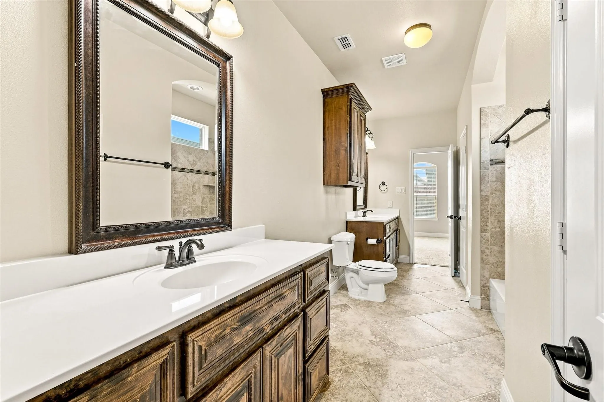Single Family Residence For Sale in Dallas County , 5012 Province Place, Irving, Texas 75038, 3 Bedroom, 3 Bathroom, 2 Garage spaces, 2,772 Sqft, built in 2013, mls#21377037, Real Estate Agent in Irving, Homes For Sale in Dallas county, Homes For Sale in Irving, Realtor in Irving Texas, Real Estate Brokerage Independent Realty Texas, Luminita Cordes Realtor