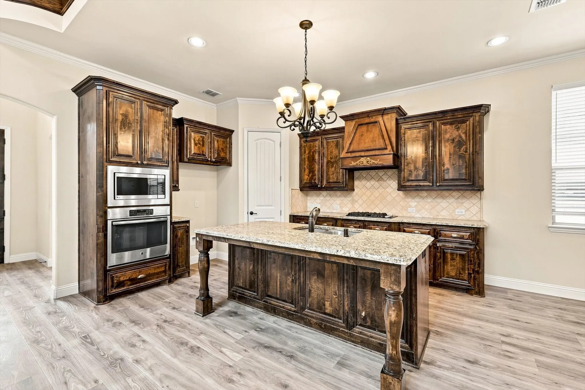 Single Family Residence For Sale in Dallas County , 5012 Province Place, Irving, Texas 75038, 3 Bedroom, 3 Bathroom, 2 Garage spaces, 2,772 Sqft, built in 2013, mls#21377037, Real Estate Agent in Irving, Homes For Sale in Dallas county, Homes For Sale in Irving, Realtor in Irving Texas, Real Estate Brokerage Independent Realty Texas, Luminita Cordes Realtor