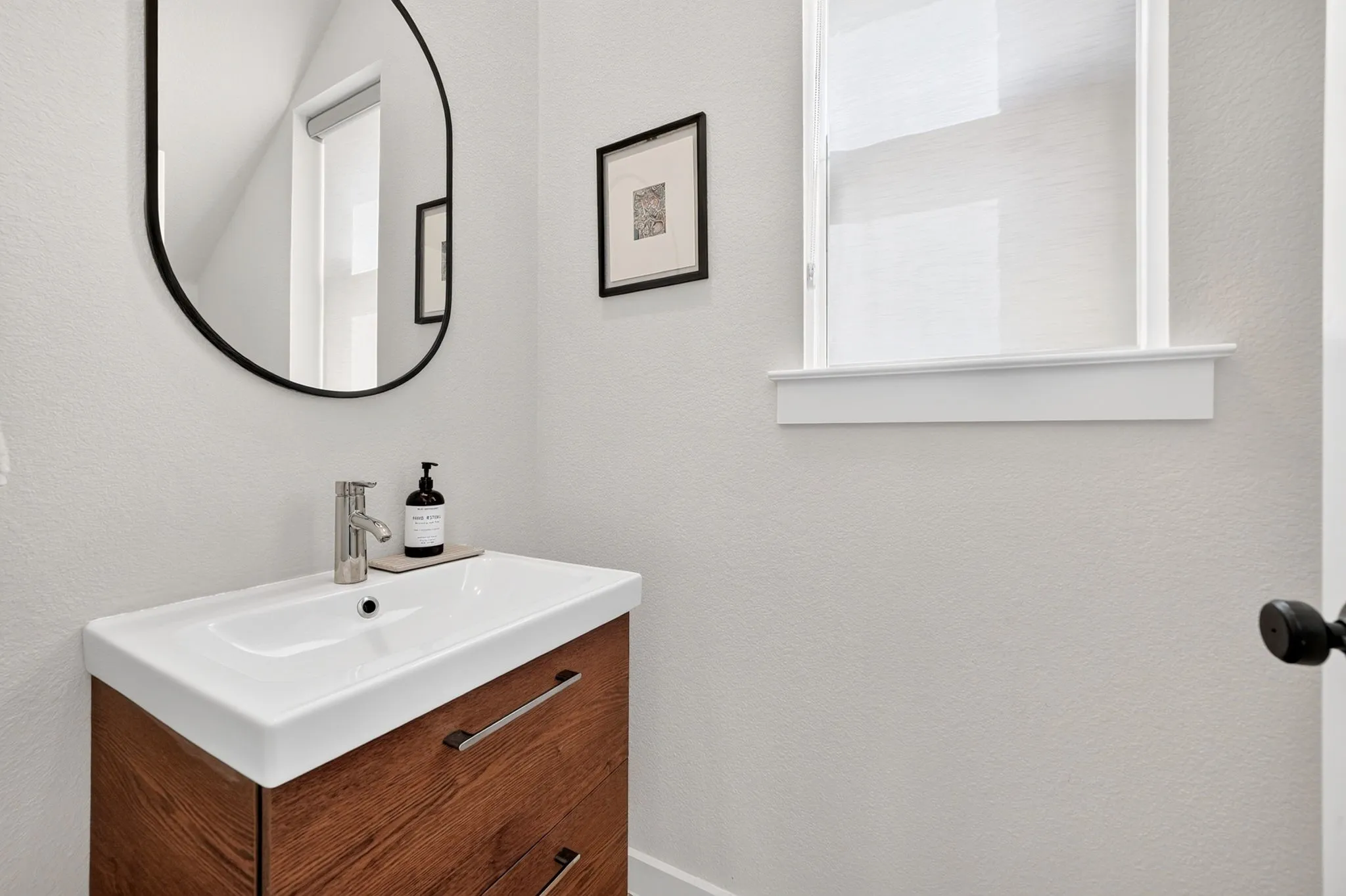 Single Family Residence For Sale in Collin County , 1022 Kennedy Drive, Allen, Texas 75013, 4 Bedroom, 4 Bathroom, 2 Garage spaces, 3,101 Sqft, built in 2020, mls#21377799, Real Estate Agent in Allen, Homes For Sale in Collin county, Homes For Sale in Allen, Realtor in Allen Texas, Real Estate Brokerage Independent Realty Texas, Luminita Cordes Realtor