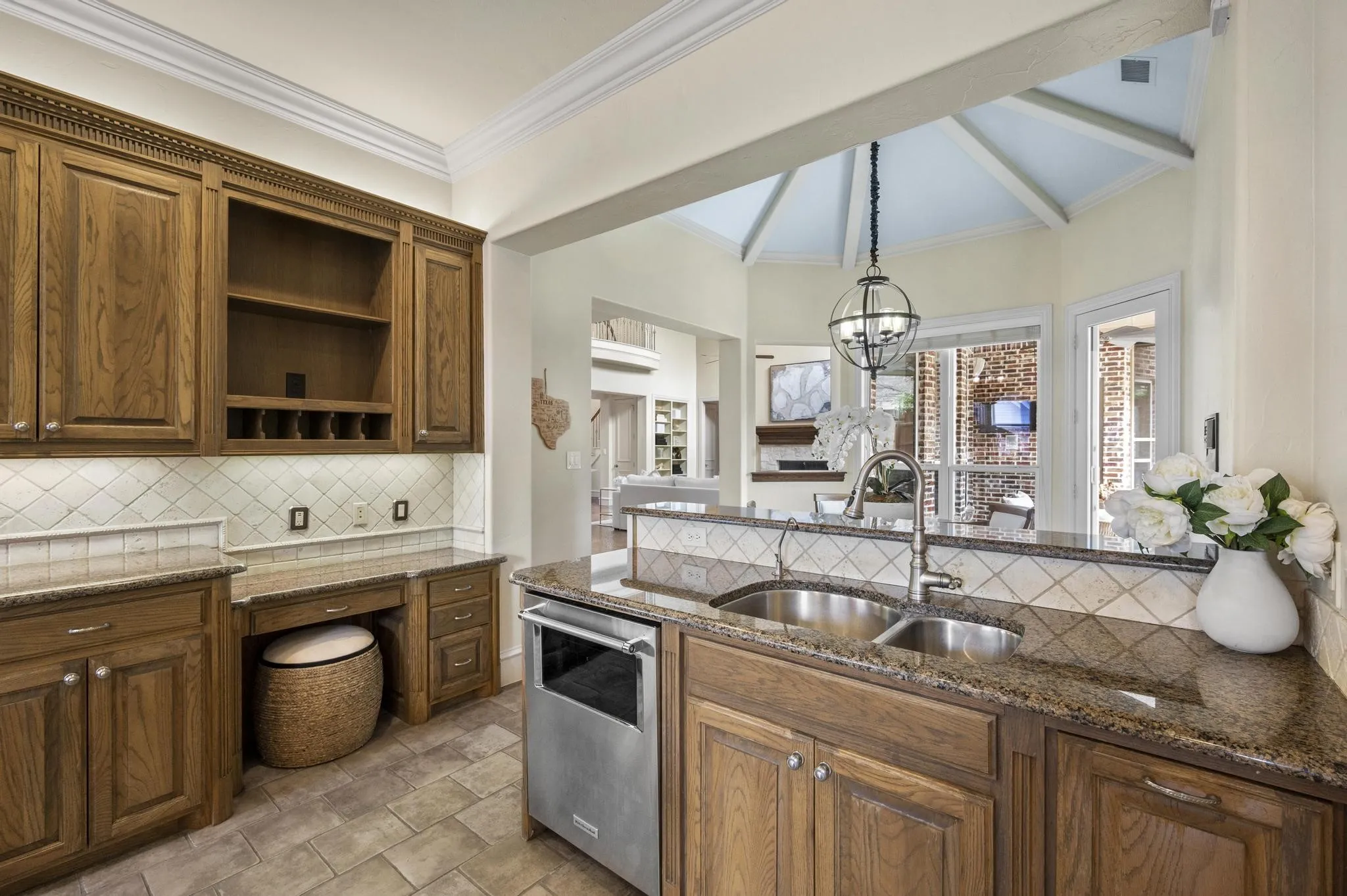 Single Family Residence For Sale in Collin County , 914 Pampa Drive, Allen, Texas 75013, 5 Bedroom, 5 Bathroom, 3 Garage spaces, 5,190 Sqft, built in 2002, mls#21377123, Real Estate Agent in Allen, Homes For Sale in Collin county, Homes For Sale in Allen, Realtor in Allen Texas, Real Estate Brokerage Independent Realty Texas, Luminita Cordes Realtor