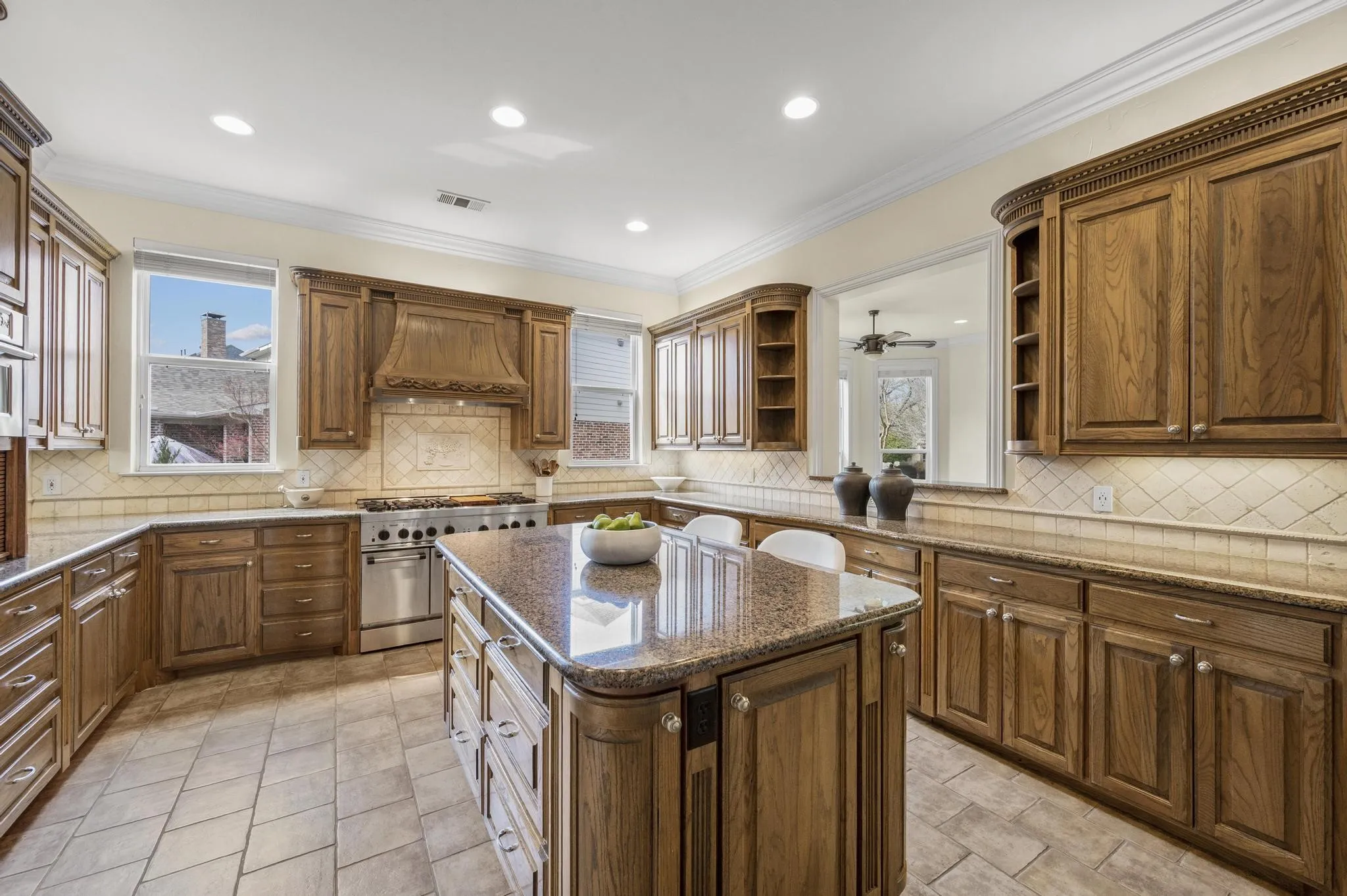 Single Family Residence For Sale in Collin County , 914 Pampa Drive, Allen, Texas 75013, 5 Bedroom, 5 Bathroom, 3 Garage spaces, 5,190 Sqft, built in 2002, mls#21377123, Real Estate Agent in Allen, Homes For Sale in Collin county, Homes For Sale in Allen, Realtor in Allen Texas, Real Estate Brokerage Independent Realty Texas, Luminita Cordes Realtor