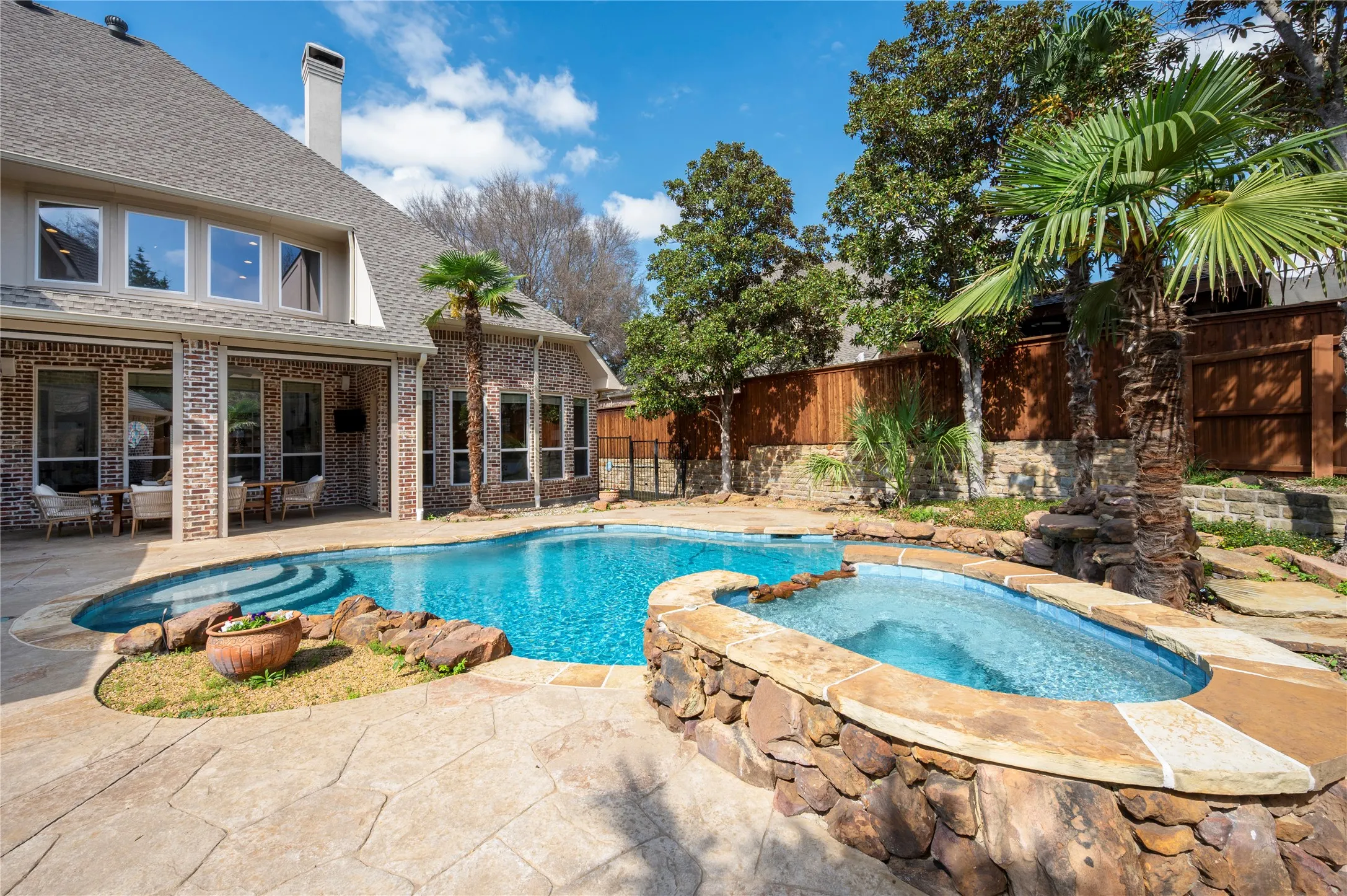 Single Family Residence For Sale in Collin County , 914 Pampa Drive, Allen, Texas 75013, 5 Bedroom, 5 Bathroom, 3 Garage spaces, 5,190 Sqft, built in 2002, mls#21377123, Real Estate Agent in Allen, Homes For Sale in Collin county, Homes For Sale in Allen, Realtor in Allen Texas, Real Estate Brokerage Independent Realty Texas, Luminita Cordes Realtor