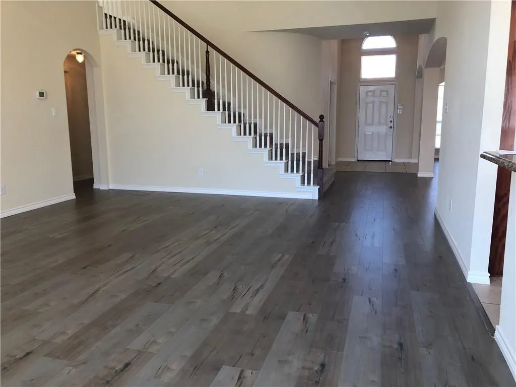 Single Family Residence For Rent in Collin County , 11375 Cedar Springs Drive, Frisco, Texas 75035, 5 Bedroom, 4 Bathroom, 2 Garage spaces, 3,793 Sqft, built in 2006, mls#21377802, Real Estate Agent in Frisco, Homes For Rent in Collin county, Homes For Rent in Frisco, Realtor in Frisco Texas, Real Estate Brokerage Independent Realty Texas, Luminita Cordes Realtor