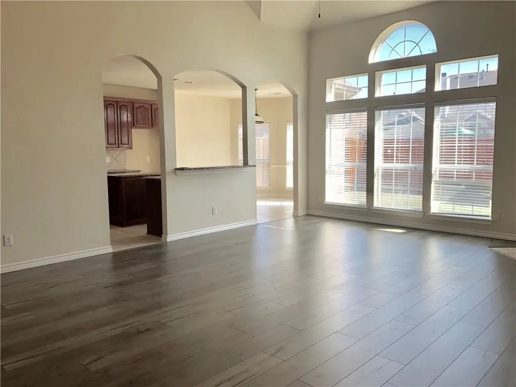 Single Family Residence For Rent in Collin County , 11375 Cedar Springs Drive, Frisco, Texas 75035, 5 Bedroom, 4 Bathroom, 2 Garage spaces, 3,793 Sqft, built in 2006, mls#21377802, Real Estate Agent in Frisco, Homes For Rent in Collin county, Homes For Rent in Frisco, Realtor in Frisco Texas, Real Estate Brokerage Independent Realty Texas, Luminita Cordes Realtor