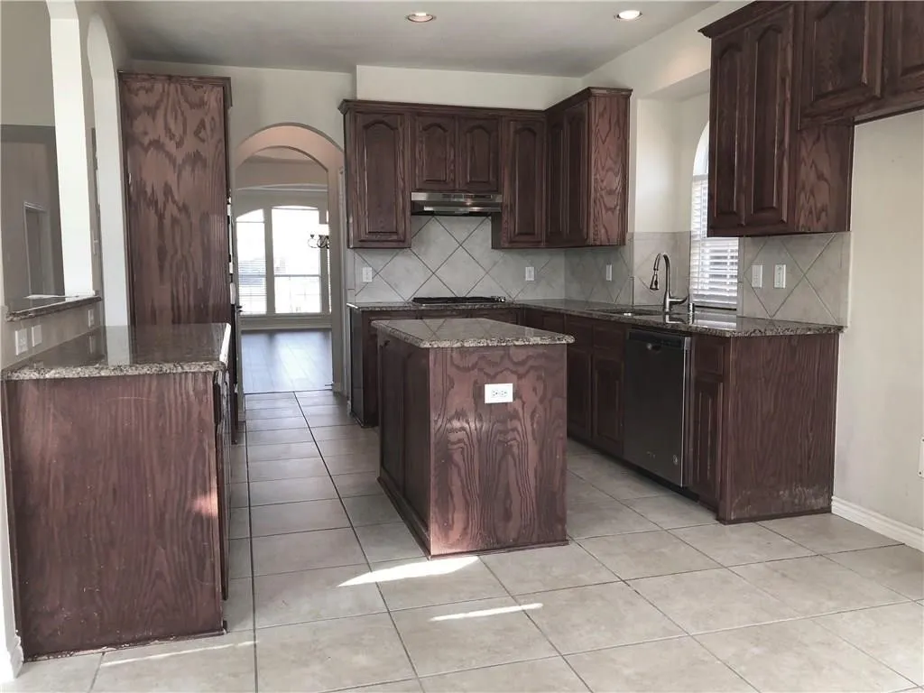 Single Family Residence For Rent in Collin County , 11375 Cedar Springs Drive, Frisco, Texas 75035, 5 Bedroom, 4 Bathroom, 2 Garage spaces, 3,793 Sqft, built in 2006, mls#21377802, Real Estate Agent in Frisco, Homes For Rent in Collin county, Homes For Rent in Frisco, Realtor in Frisco Texas, Real Estate Brokerage Independent Realty Texas, Luminita Cordes Realtor