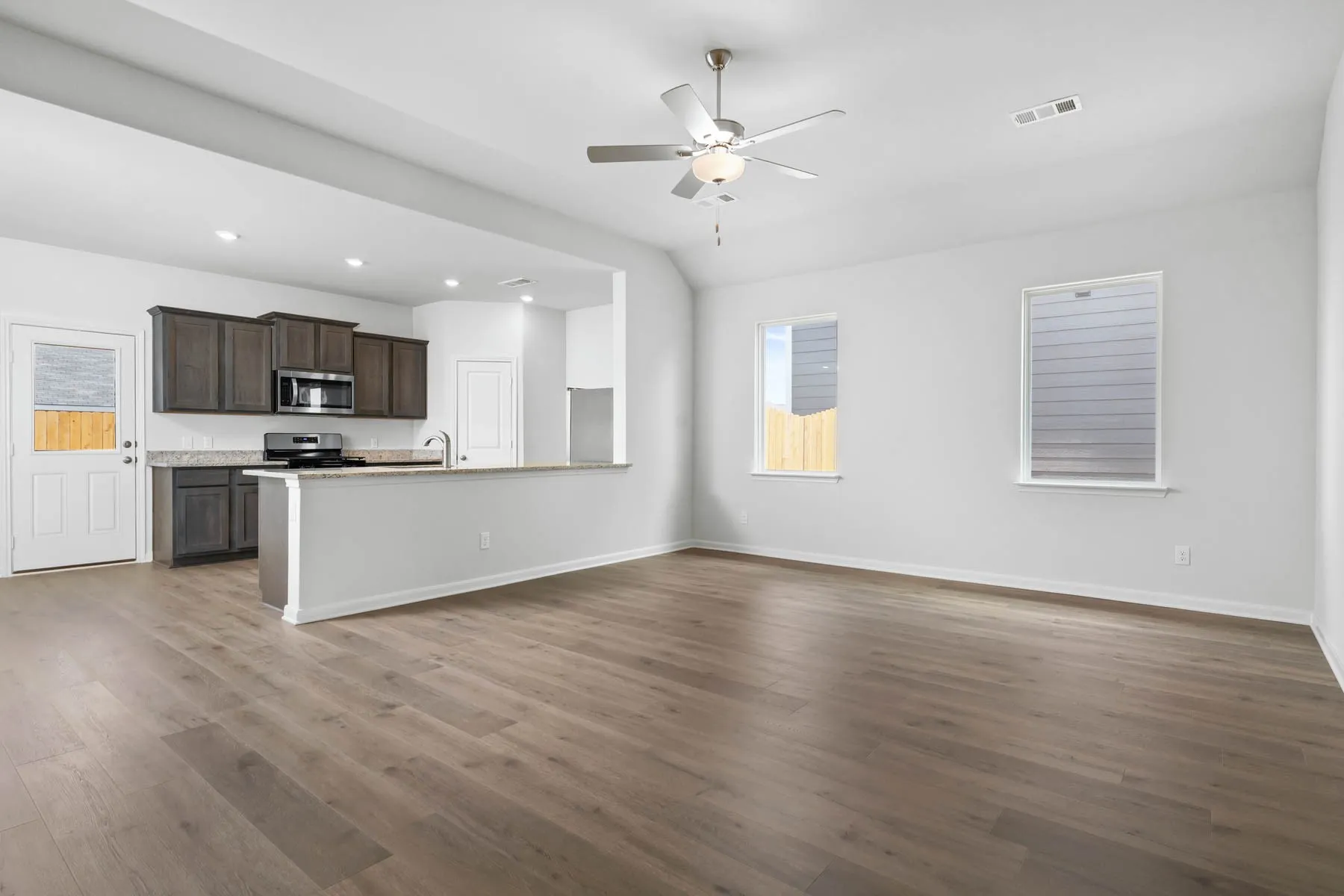 Single Family Residence For Sale in Tarrant County , 1329 Tilton Drive, Fort Worth, Texas 76140, 4 Bedroom, 2 Bathroom, 2 Garage spaces, 1,724 Sqft, built in 2026, mls#21377807, Real Estate Agent in Fort Worth, Homes For Sale in Tarrant county, Homes For Sale in Fort Worth, Realtor in Fort Worth Texas, Real Estate Brokerage Independent Realty Texas, Luminita Cordes Realtor
