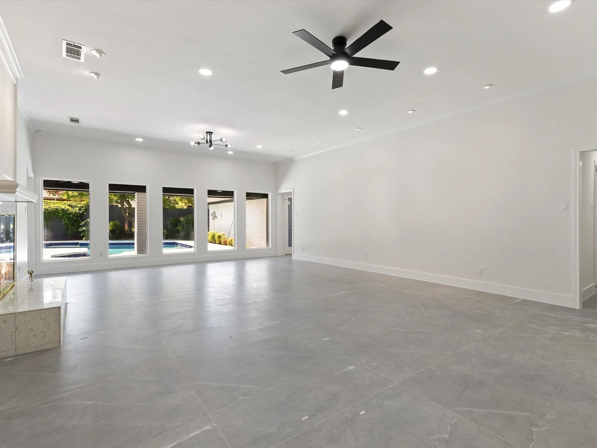 Single Family Residence For Rent in Collin County , 5602 Twin Brooks Drive, Dallas, Texas 75252, 4 Bedroom, 3 Bathroom, 3 Garage spaces, 3,605 Sqft, built in 1983, mls#21377812, Real Estate Agent in Dallas, Homes For Rent in Collin county, Homes For Rent in Dallas, Realtor in Dallas Texas, Real Estate Brokerage Independent Realty Texas, Luminita Cordes Realtor