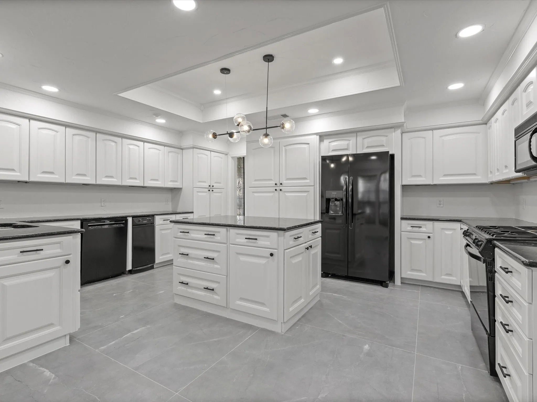 Single Family Residence For Rent in Collin County , 5602 Twin Brooks Drive, Dallas, Texas 75252, 4 Bedroom, 3 Bathroom, 3 Garage spaces, 3,605 Sqft, built in 1983, mls#21377812, Real Estate Agent in Dallas, Homes For Rent in Collin county, Homes For Rent in Dallas, Realtor in Dallas Texas, Real Estate Brokerage Independent Realty Texas, Luminita Cordes Realtor