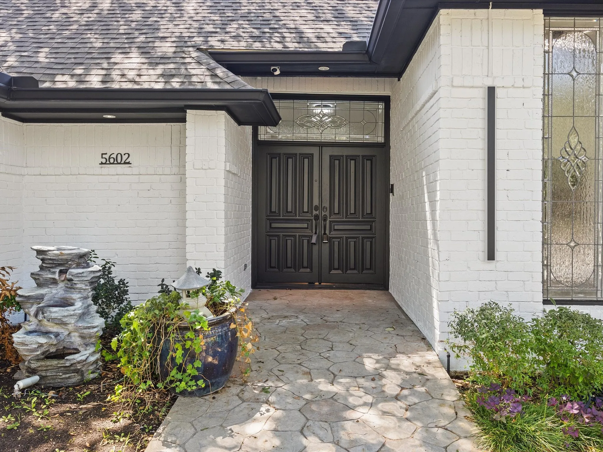 Single Family Residence For Rent in Collin County , 5602 Twin Brooks Drive, Dallas, Texas 75252, 4 Bedroom, 3 Bathroom, 3 Garage spaces, 3,605 Sqft, built in 1983, mls#21377812, Real Estate Agent in Dallas, Homes For Rent in Collin county, Homes For Rent in Dallas, Realtor in Dallas Texas, Real Estate Brokerage Independent Realty Texas, Luminita Cordes Realtor