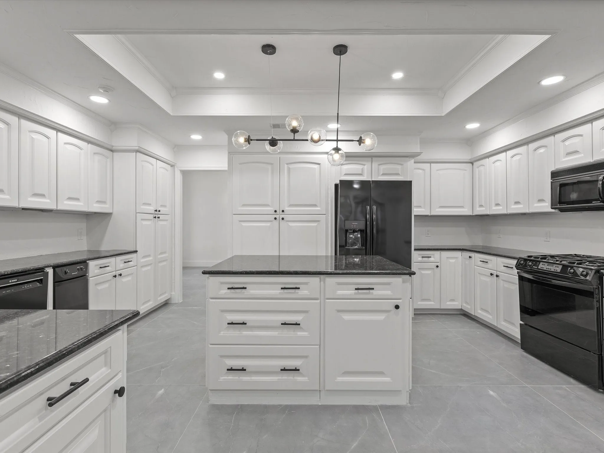 Single Family Residence For Rent in Collin County , 5602 Twin Brooks Drive, Dallas, Texas 75252, 4 Bedroom, 3 Bathroom, 3 Garage spaces, 3,605 Sqft, built in 1983, mls#21377812, Real Estate Agent in Dallas, Homes For Rent in Collin county, Homes For Rent in Dallas, Realtor in Dallas Texas, Real Estate Brokerage Independent Realty Texas, Luminita Cordes Realtor