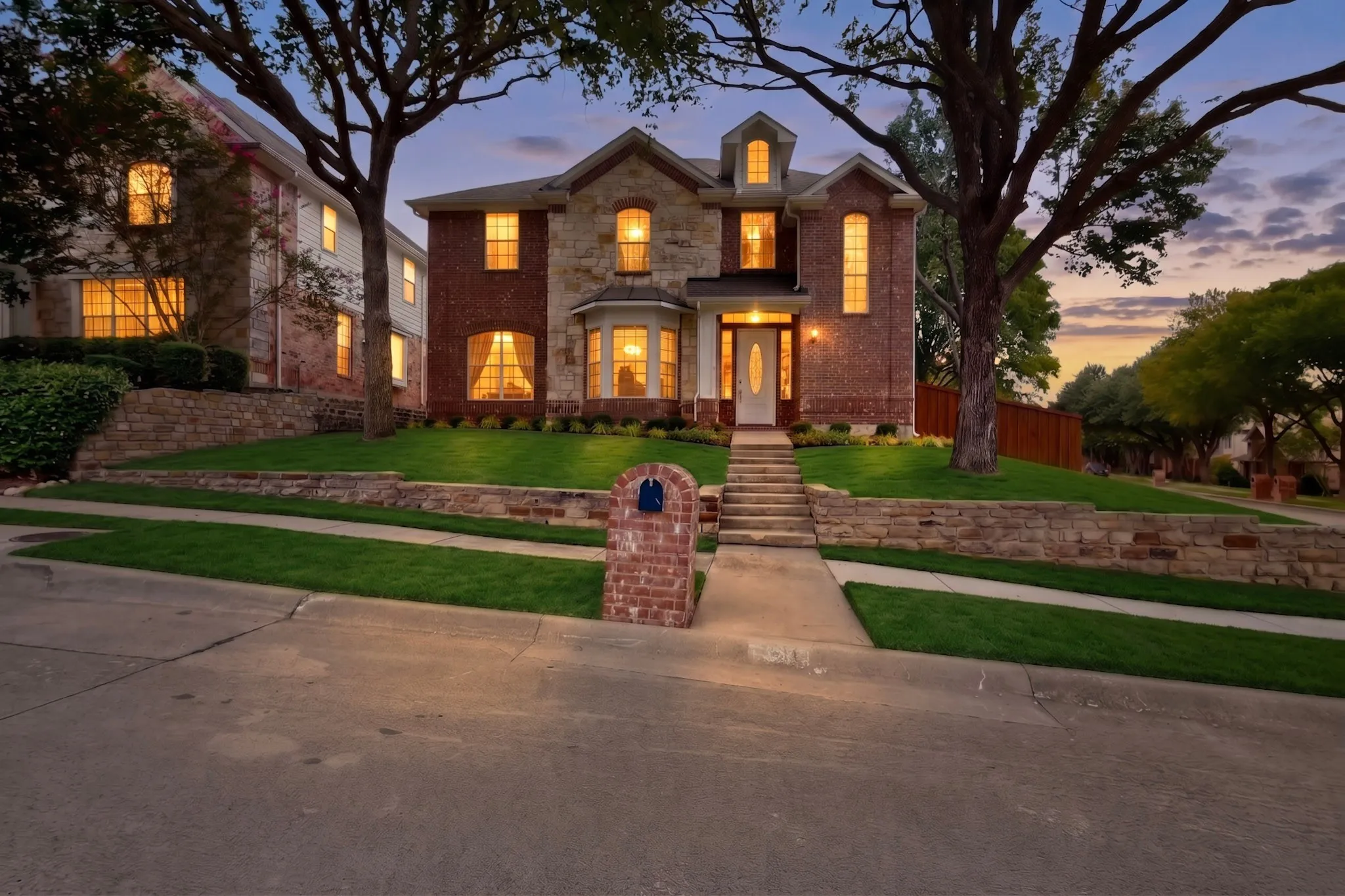 Single Family Residence For Sale in Collin County , 4433 Courtney Lane, Richardson, Texas 75082, 5 Bedroom, 4 Bathroom, 2 Garage spaces, 3,263 Sqft, built in 1998, mls#21369097, Real Estate Agent in Richardson, Homes For Sale in Collin county, Homes For Sale in Richardson, Realtor in Richardson Texas, Real Estate Brokerage Independent Realty Texas, Luminita Cordes Realtor