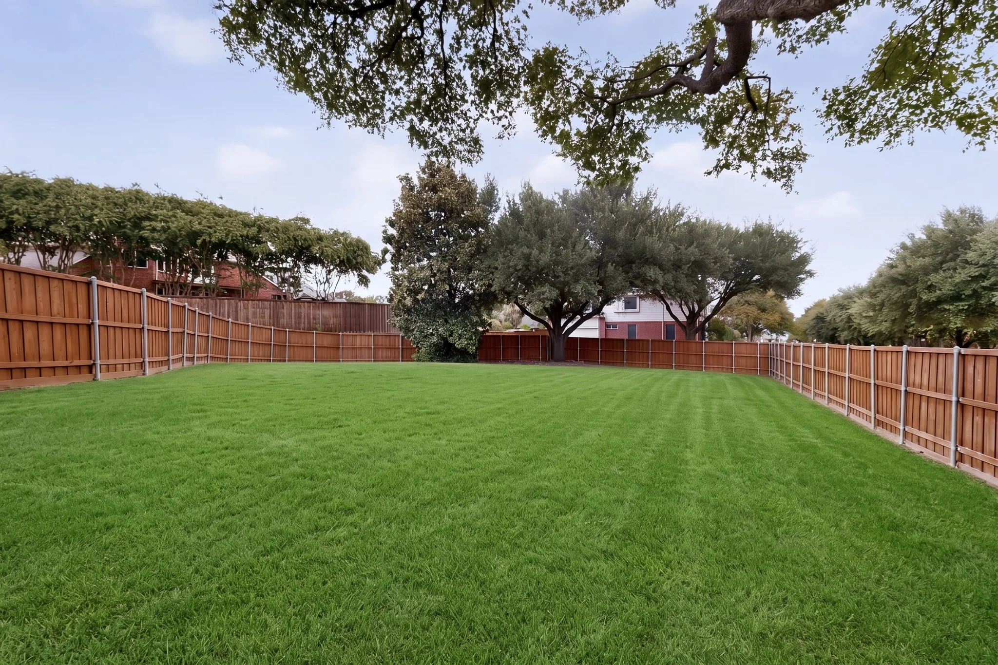 Single Family Residence For Sale in Collin County , 4433 Courtney Lane, Richardson, Texas 75082, 5 Bedroom, 4 Bathroom, 2 Garage spaces, 3,263 Sqft, built in 1998, mls#21369097, Real Estate Agent in Richardson, Homes For Sale in Collin county, Homes For Sale in Richardson, Realtor in Richardson Texas, Real Estate Brokerage Independent Realty Texas, Luminita Cordes Realtor