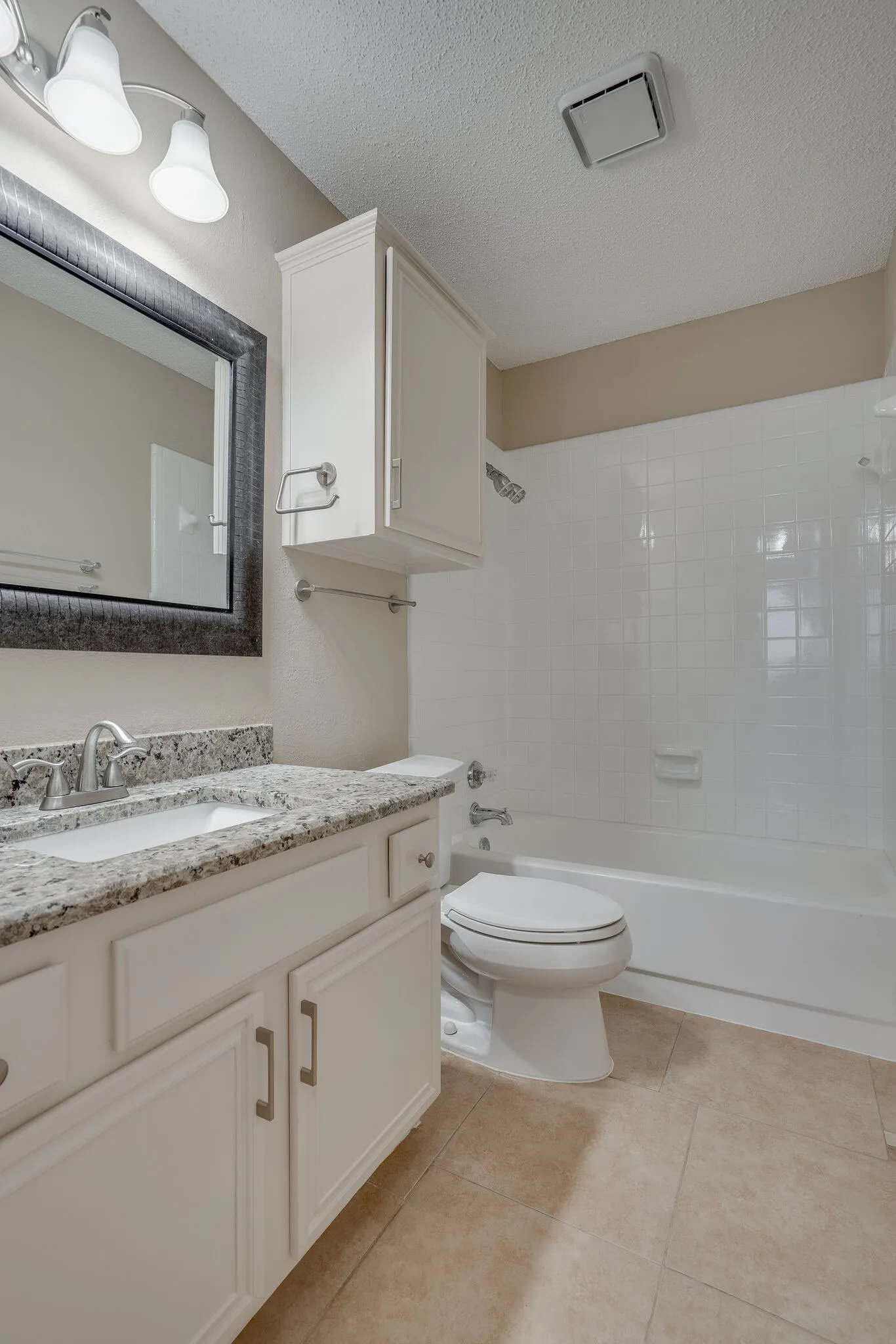 Single Family Residence For Rent in Denton County , 755 Burr Oak Drive, Lewisville, Texas 75067, 3 Bedroom, 2 Bathroom, 2 Garage spaces, 1,200 Sqft, built in 1992, mls#21377788, Real Estate Agent in Lewisville, Homes For Rent in Denton county, Homes For Rent in Lewisville, Realtor in Lewisville Texas, Real Estate Brokerage Independent Realty Texas, Luminita Cordes Realtor