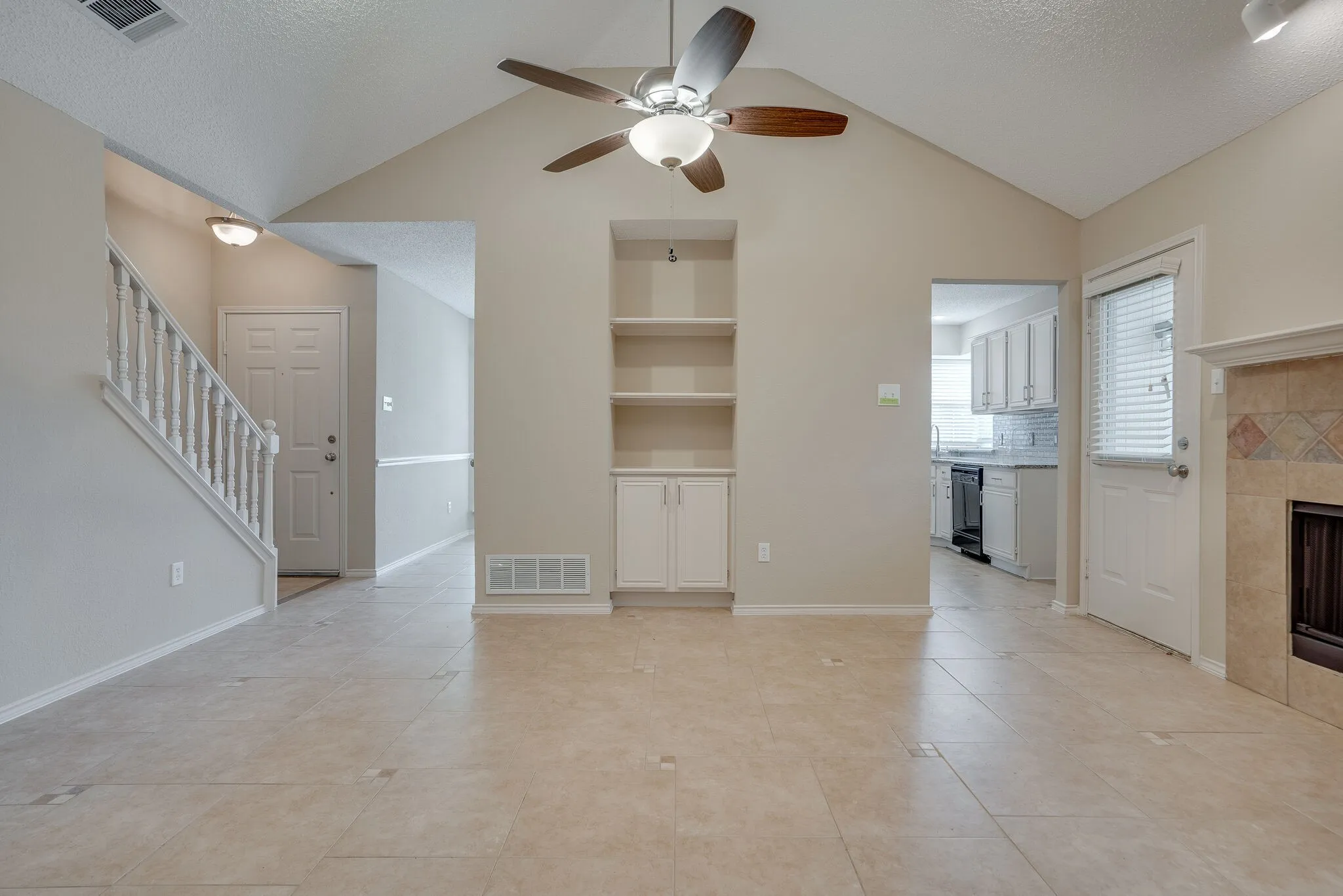 Single Family Residence For Rent in Denton County , 755 Burr Oak Drive, Lewisville, Texas 75067, 3 Bedroom, 2 Bathroom, 2 Garage spaces, 1,200 Sqft, built in 1992, mls#21377788, Real Estate Agent in Lewisville, Homes For Rent in Denton county, Homes For Rent in Lewisville, Realtor in Lewisville Texas, Real Estate Brokerage Independent Realty Texas, Luminita Cordes Realtor