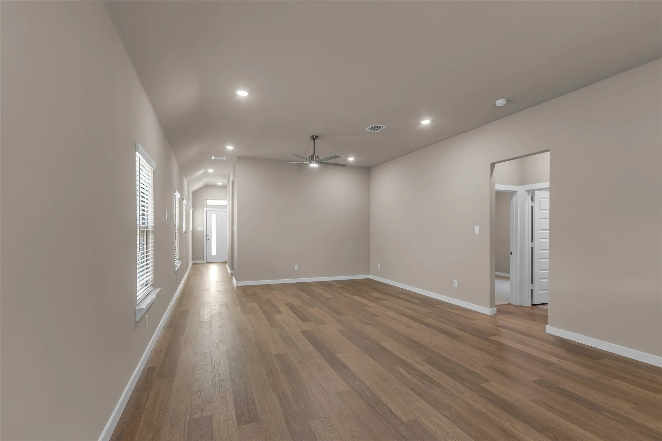 Single Family Residence For Rent in Collin County , 5810 Briarcroft Drive, Princeton, Texas 75071, 3 Bedroom, 2 Bathroom, 2 Garage spaces, 1,662 Sqft, built in 2025, mls#21377346, Real Estate Agent in Princeton, Homes For Rent in Collin county, Homes For Rent in Princeton, Realtor in Princeton Texas, Real Estate Brokerage Independent Realty Texas, Luminita Cordes Realtor
