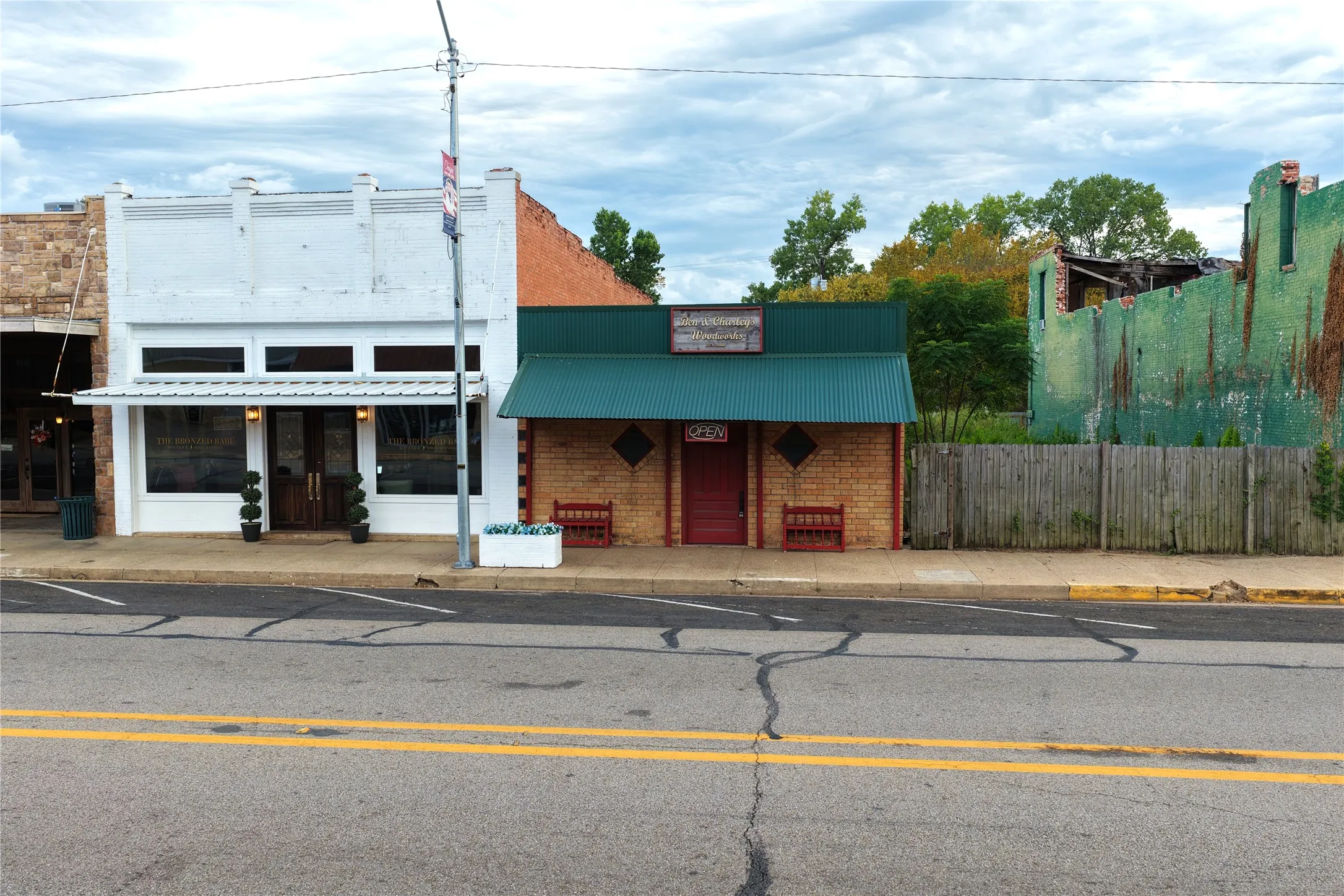 Retail For Sale in Freestone County , 506 Main Street, Teague, Texas 75860, 0, 0, Garage spaces, 0 Sqft, built in 1960, mls#21376653, Real Estate Agent in Teague, Homes For Sale in Freestone county, Homes For Sale in Teague, Realtor in Teague Texas, Real Estate Brokerage Independent Realty Texas, Luminita Cordes Realtor