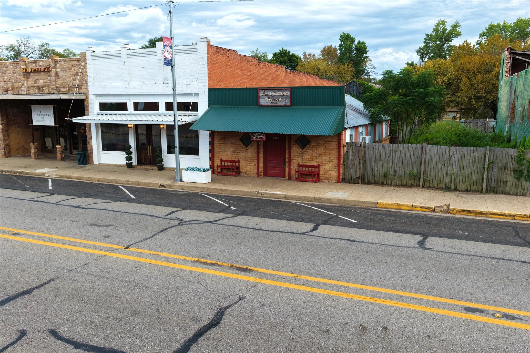 Retail For Sale in Freestone County , 506 Main Street, Teague, Texas 75860, 0, 0, Garage spaces, 0 Sqft, built in 1960, mls#21376653, Real Estate Agent in Teague, Homes For Sale in Freestone county, Homes For Sale in Teague, Realtor in Teague Texas, Real Estate Brokerage Independent Realty Texas, Luminita Cordes Realtor