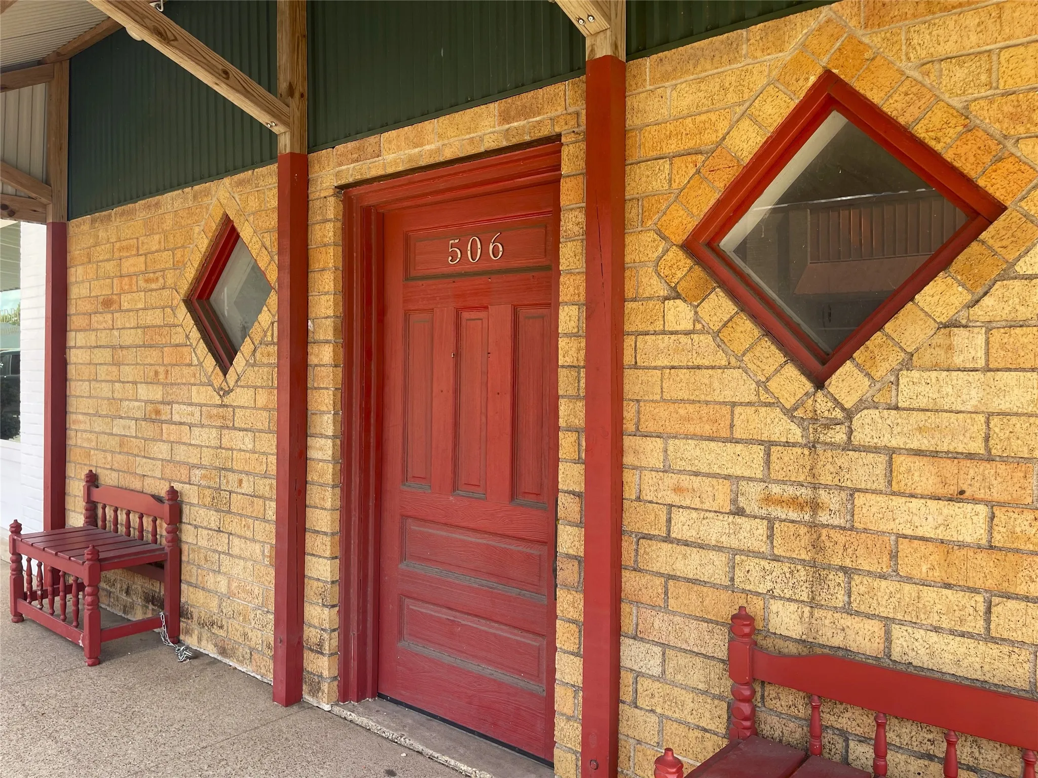 Retail For Sale in Freestone County , 506 Main Street, Teague, Texas 75860, 0, 0, Garage spaces, 0 Sqft, built in 1960, mls#21376653, Real Estate Agent in Teague, Homes For Sale in Freestone county, Homes For Sale in Teague, Realtor in Teague Texas, Real Estate Brokerage Independent Realty Texas, Luminita Cordes Realtor