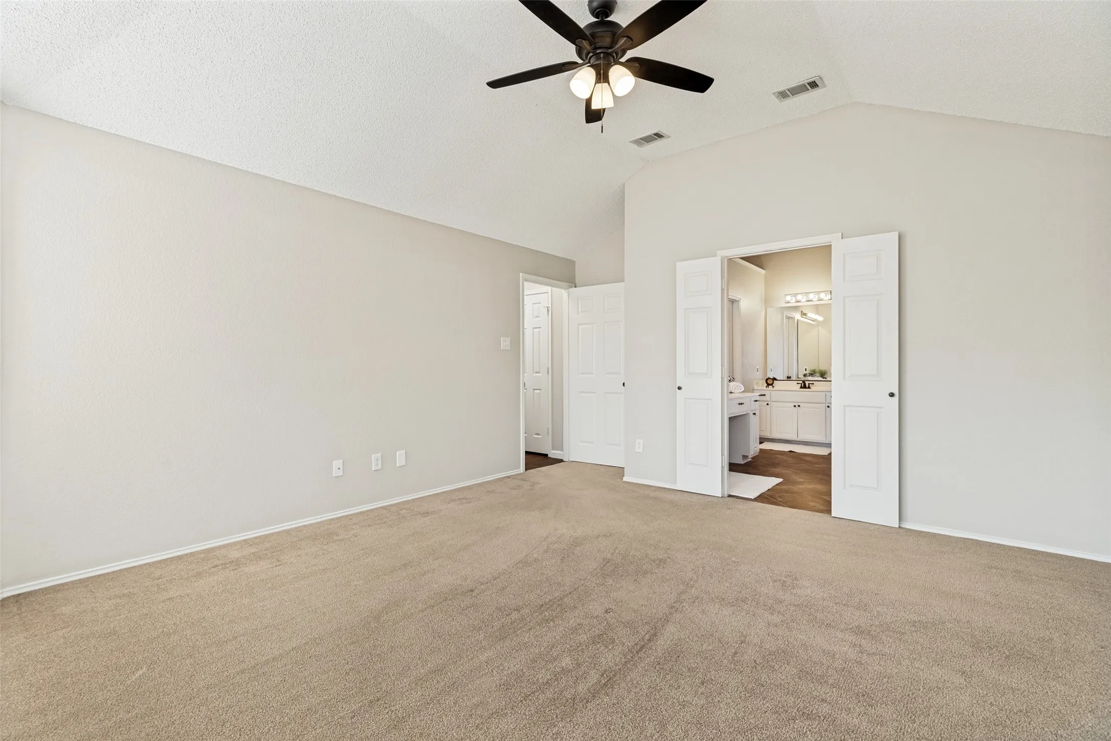 such a spacious owners bedroom