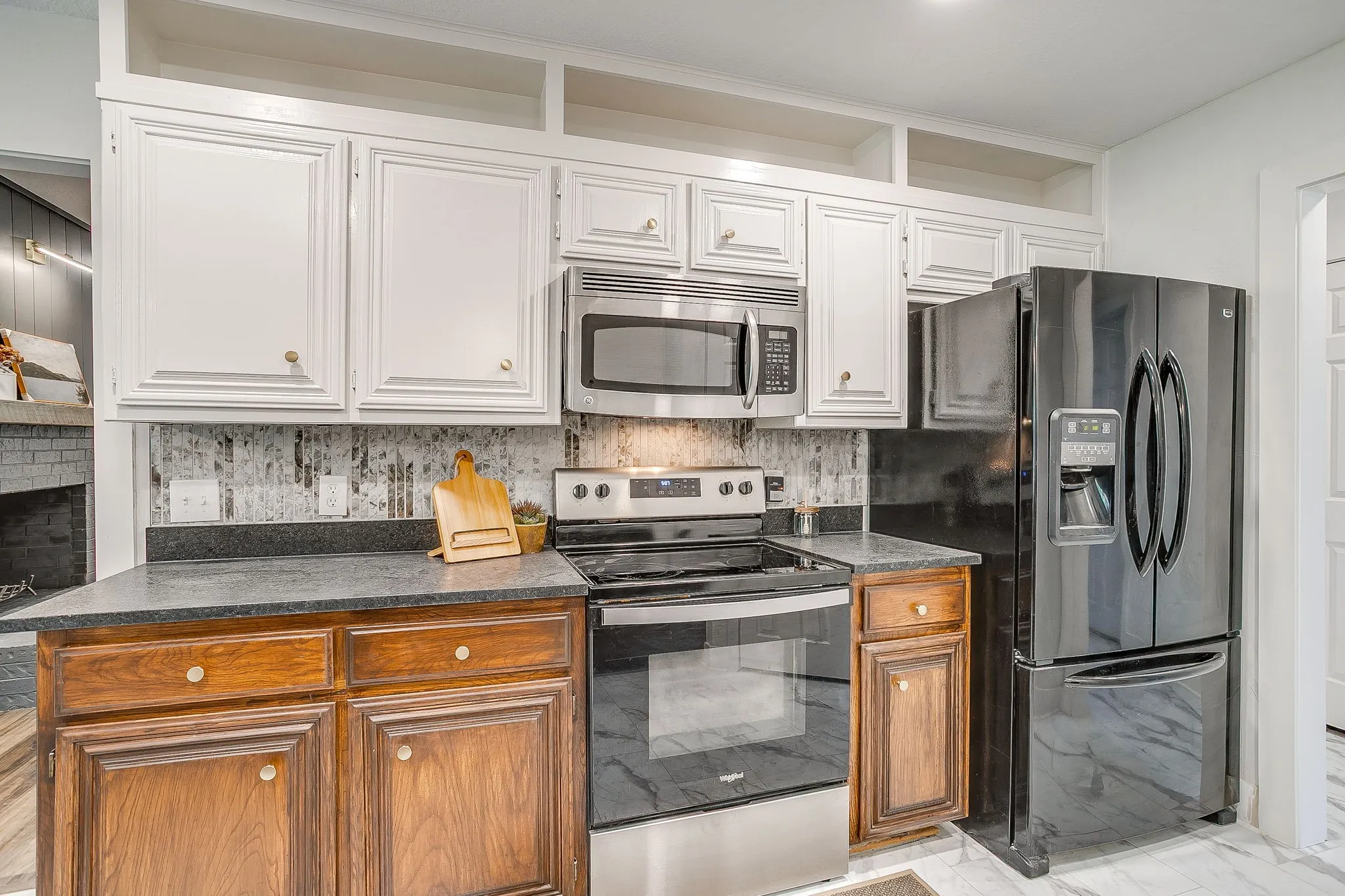 Single Family Residence For Sale in Tarrant County , 6824 Ridgewood Drive, North Richland Hills, Texas 76182, 4 Bedroom, 2 Bathroom, 2 Garage spaces, 1,978 Sqft, built in 1986, mls#21377704, Real Estate Agent in North Richland Hills, Homes For Sale in Tarrant county, Homes For Sale in North Richland Hills, Realtor in North Richland Hills Texas, Real Estate Brokerage Independent Realty Texas, Luminita Cordes Realtor