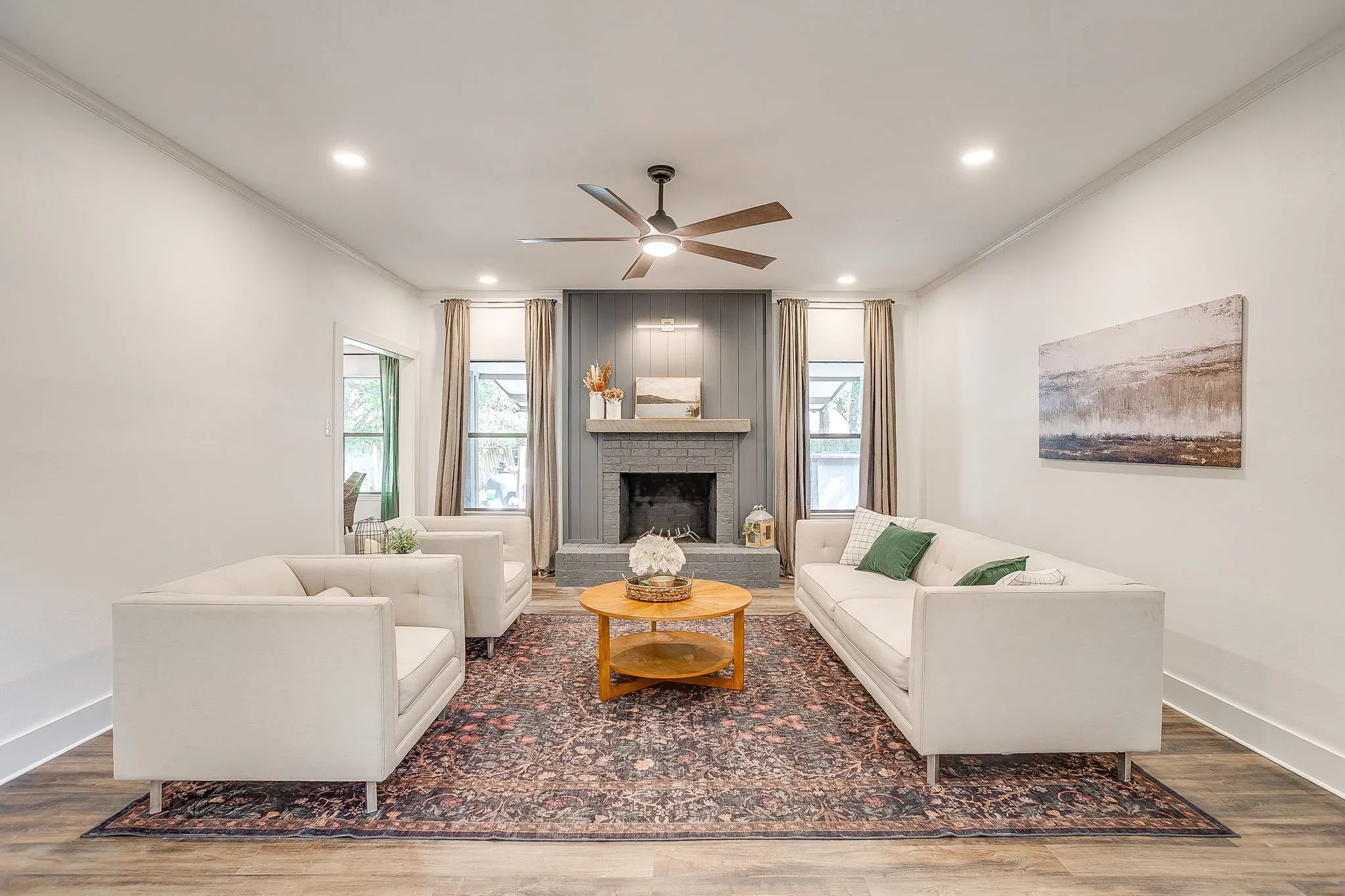 Single Family Residence For Sale in Tarrant County , 6824 Ridgewood Drive, North Richland Hills, Texas 76182, 4 Bedroom, 2 Bathroom, 2 Garage spaces, 1,978 Sqft, built in 1986, mls#21377704, Real Estate Agent in North Richland Hills, Homes For Sale in Tarrant county, Homes For Sale in North Richland Hills, Realtor in North Richland Hills Texas, Real Estate Brokerage Independent Realty Texas, Luminita Cordes Realtor