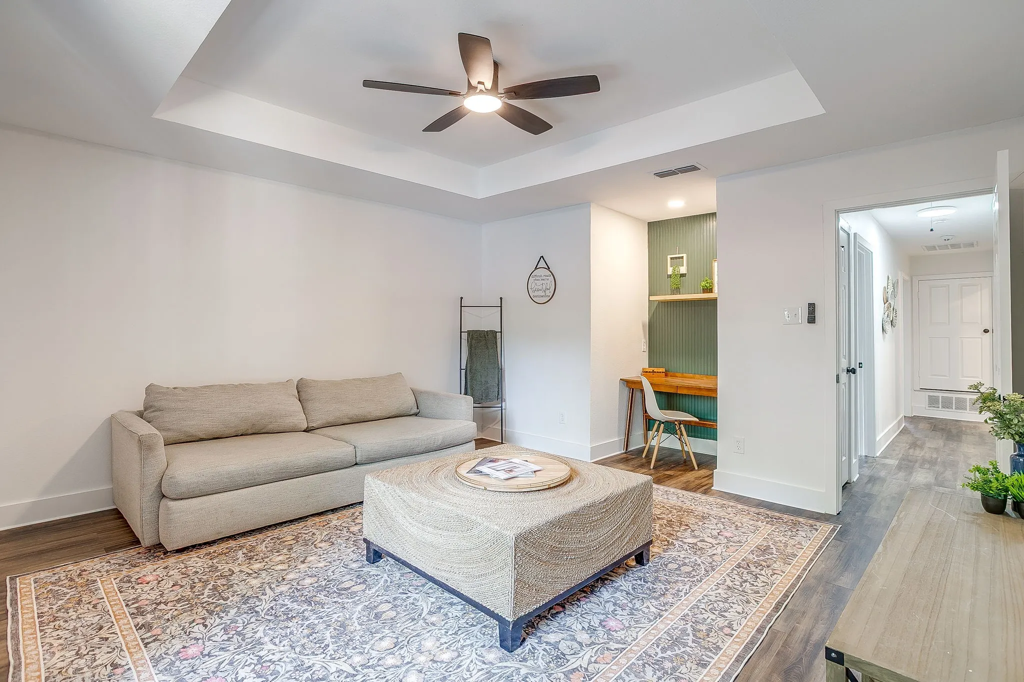 Single Family Residence For Sale in Tarrant County , 6824 Ridgewood Drive, North Richland Hills, Texas 76182, 4 Bedroom, 2 Bathroom, 2 Garage spaces, 1,978 Sqft, built in 1986, mls#21377704, Real Estate Agent in North Richland Hills, Homes For Sale in Tarrant county, Homes For Sale in North Richland Hills, Realtor in North Richland Hills Texas, Real Estate Brokerage Independent Realty Texas, Luminita Cordes Realtor