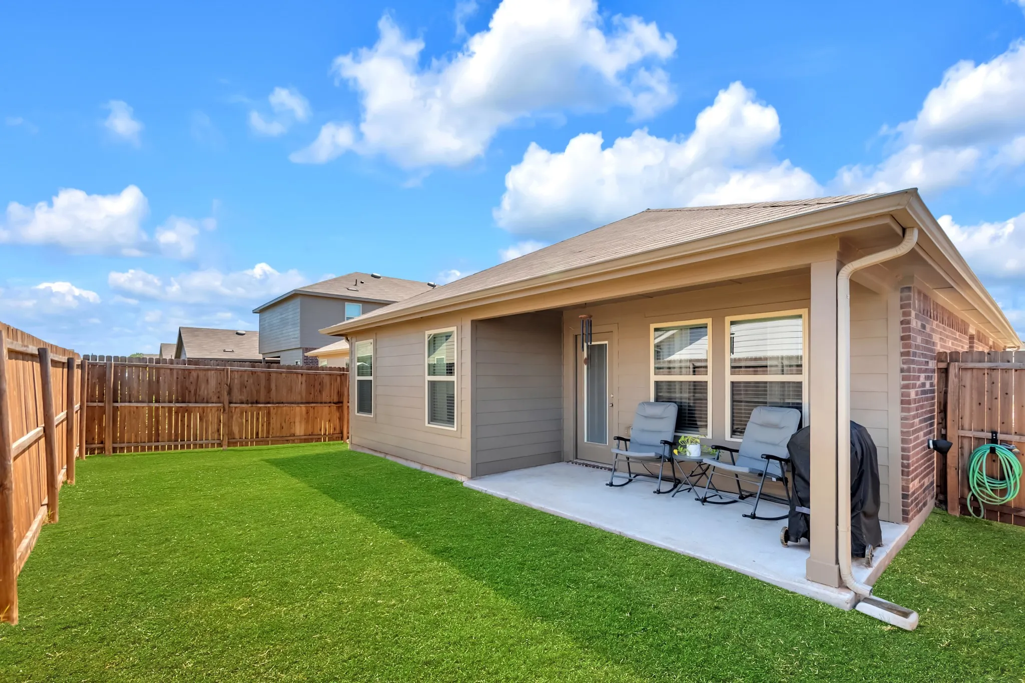 Single Family Residence For Sale in Hunt County , 901 Country Road, Royse City, Texas 75189, 3 Bedroom, 2 Bathroom, 2 Garage spaces, 1,327 Sqft, built in 2024, mls#21376720, Real Estate Agent in Royse City, Homes For Sale in Hunt county, Homes For Sale in Royse City, Realtor in Royse City Texas, Real Estate Brokerage Independent Realty Texas, Luminita Cordes Realtor