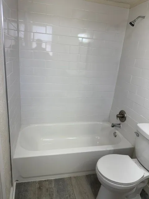 Single Family Residence For Sale in Dallas County , 309 West Court, Glenn Heights, Texas 75154, 3 Bedroom, 2 Bathroom, 1 Garage spaces, 1,213 Sqft, built in 1983, mls#21368353, Real Estate Agent in Glenn Heights, Homes For Sale in Dallas county, Homes For Sale in Glenn Heights, Realtor in Glenn Heights Texas, Real Estate Brokerage Independent Realty Texas, Luminita Cordes Realtor