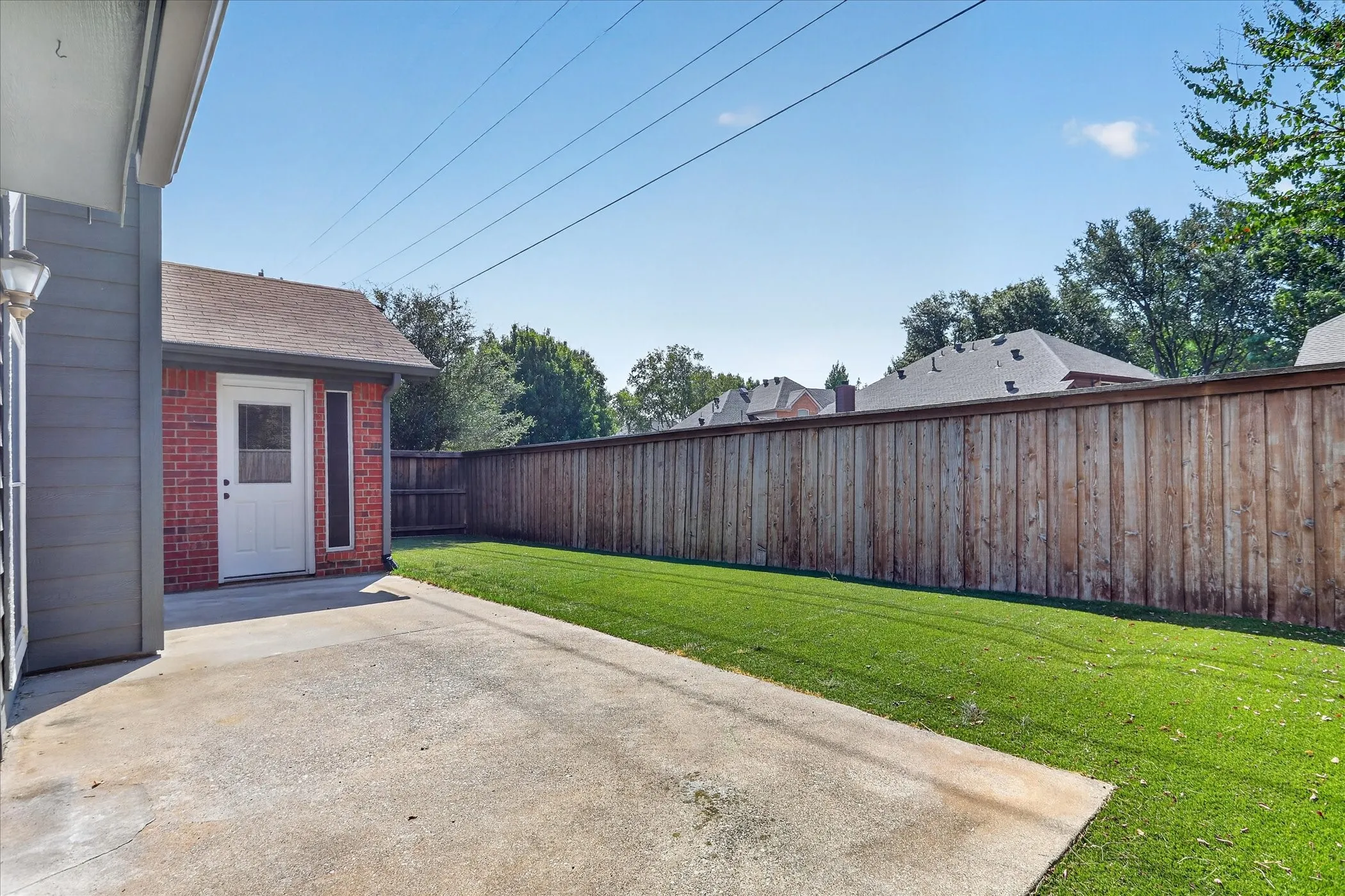 Single Family Residence For Sale in Denton County , 425 Wentworth Drive, Flower Mound, Texas 75028, 3 Bedroom, 2 Bathroom, 2 Garage spaces, 1,526 Sqft, built in 1992, mls#21377846, Real Estate Agent in Flower Mound, Homes For Sale in Denton county, Homes For Sale in Flower Mound, Realtor in Flower Mound Texas, Real Estate Brokerage Independent Realty Texas, Luminita Cordes Realtor