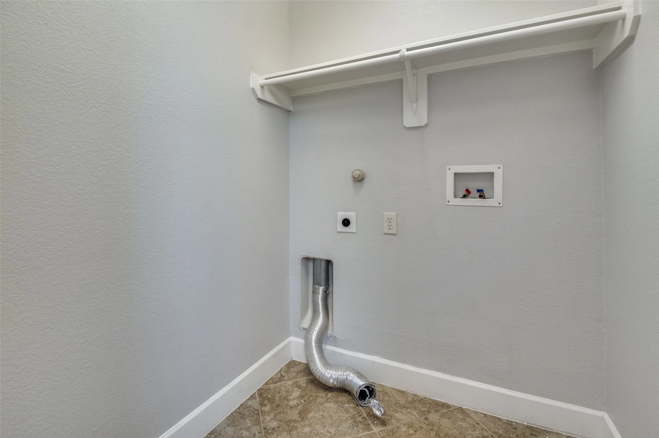 Townhouse For Rent in Dallas County , 909 City Side Lane, Dallas, Texas 75201, 3 Bedroom, 3 Bathroom, 2 Garage spaces, 3,109 Sqft, built in 2008, mls#21377689, Real Estate Agent in Dallas, Homes For Rent in Dallas county, Homes For Rent in Dallas, Realtor in Dallas Texas, Real Estate Brokerage Independent Realty Texas, Luminita Cordes Realtor