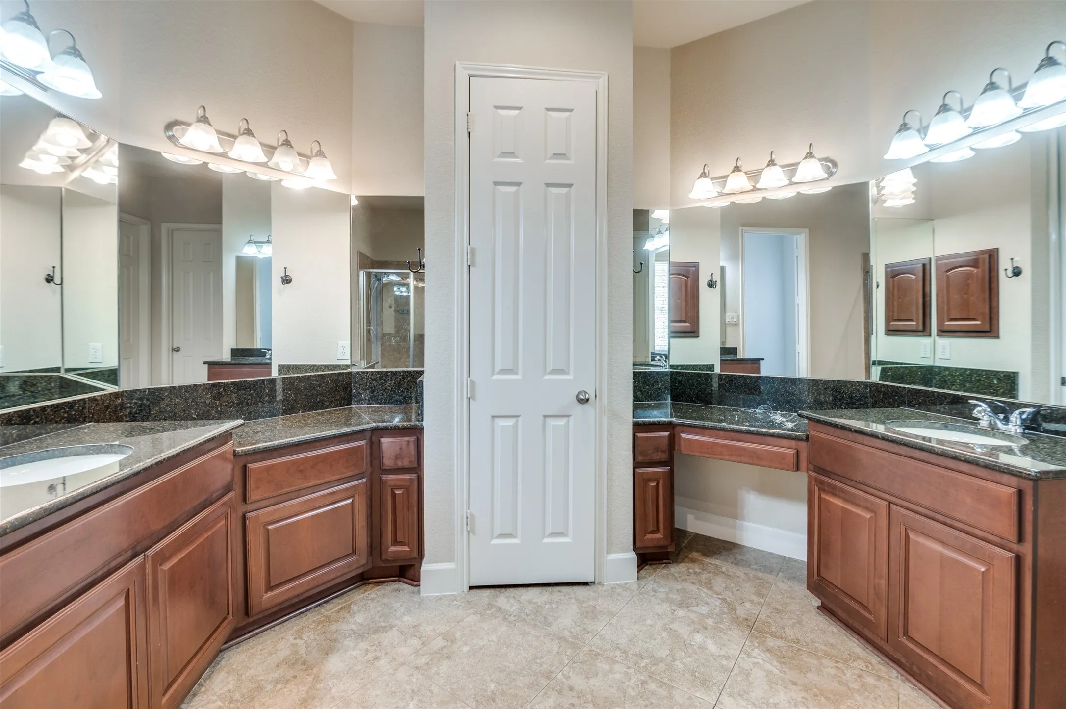 Townhouse For Rent in Dallas County , 909 City Side Lane, Dallas, Texas 75201, 3 Bedroom, 3 Bathroom, 2 Garage spaces, 3,109 Sqft, built in 2008, mls#21377689, Real Estate Agent in Dallas, Homes For Rent in Dallas county, Homes For Rent in Dallas, Realtor in Dallas Texas, Real Estate Brokerage Independent Realty Texas, Luminita Cordes Realtor