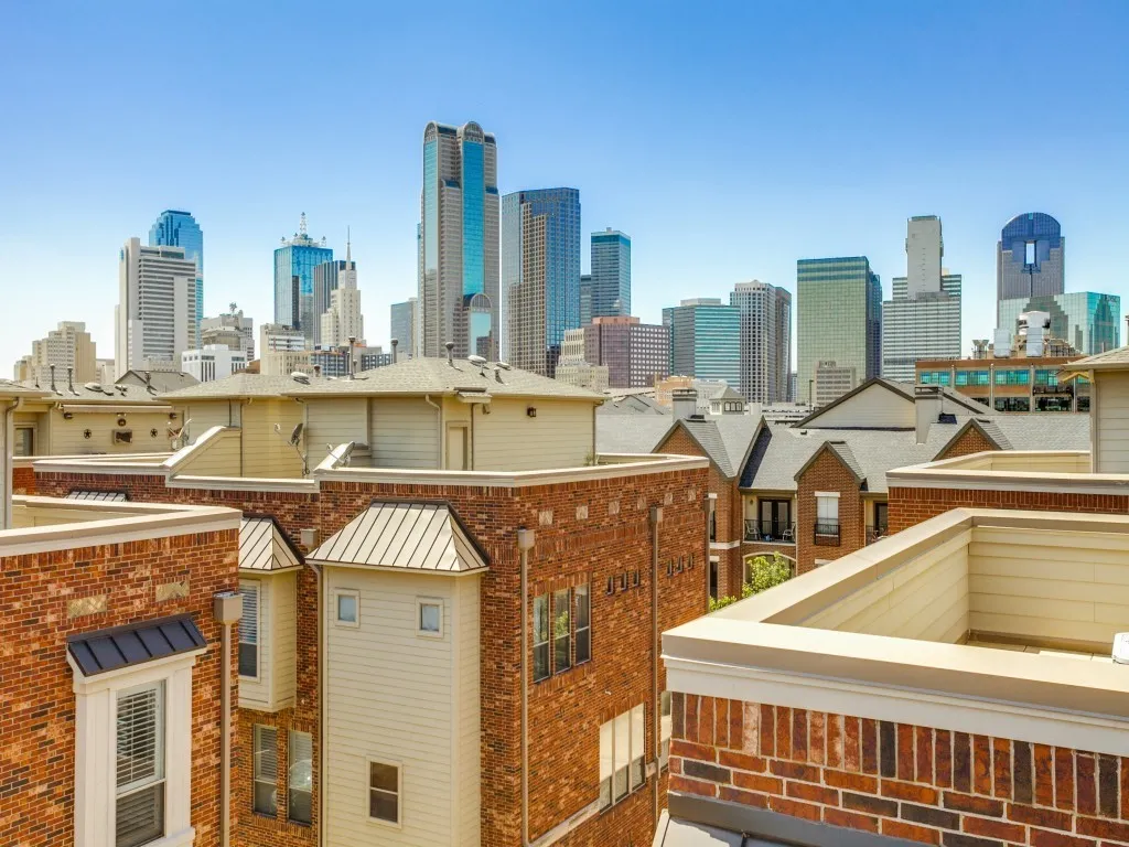 Townhouse For Rent in Dallas County , 909 City Side Lane, Dallas, Texas 75201, 3 Bedroom, 3 Bathroom, 2 Garage spaces, 3,109 Sqft, built in 2008, mls#21377689, Real Estate Agent in Dallas, Homes For Rent in Dallas county, Homes For Rent in Dallas, Realtor in Dallas Texas, Real Estate Brokerage Independent Realty Texas, Luminita Cordes Realtor