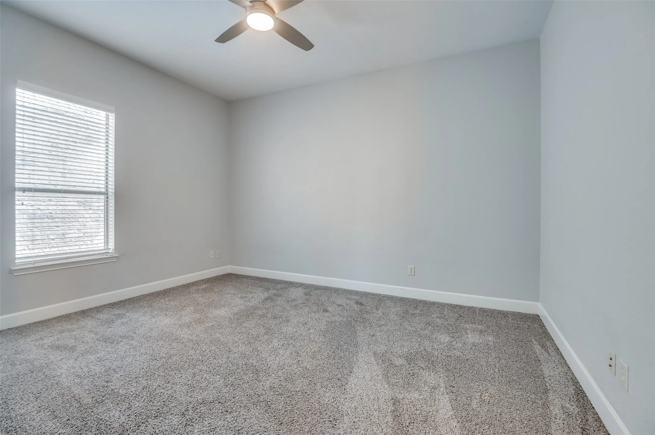 Townhouse For Rent in Dallas County , 909 City Side Lane, Dallas, Texas 75201, 3 Bedroom, 3 Bathroom, 2 Garage spaces, 3,109 Sqft, built in 2008, mls#21377689, Real Estate Agent in Dallas, Homes For Rent in Dallas county, Homes For Rent in Dallas, Realtor in Dallas Texas, Real Estate Brokerage Independent Realty Texas, Luminita Cordes Realtor