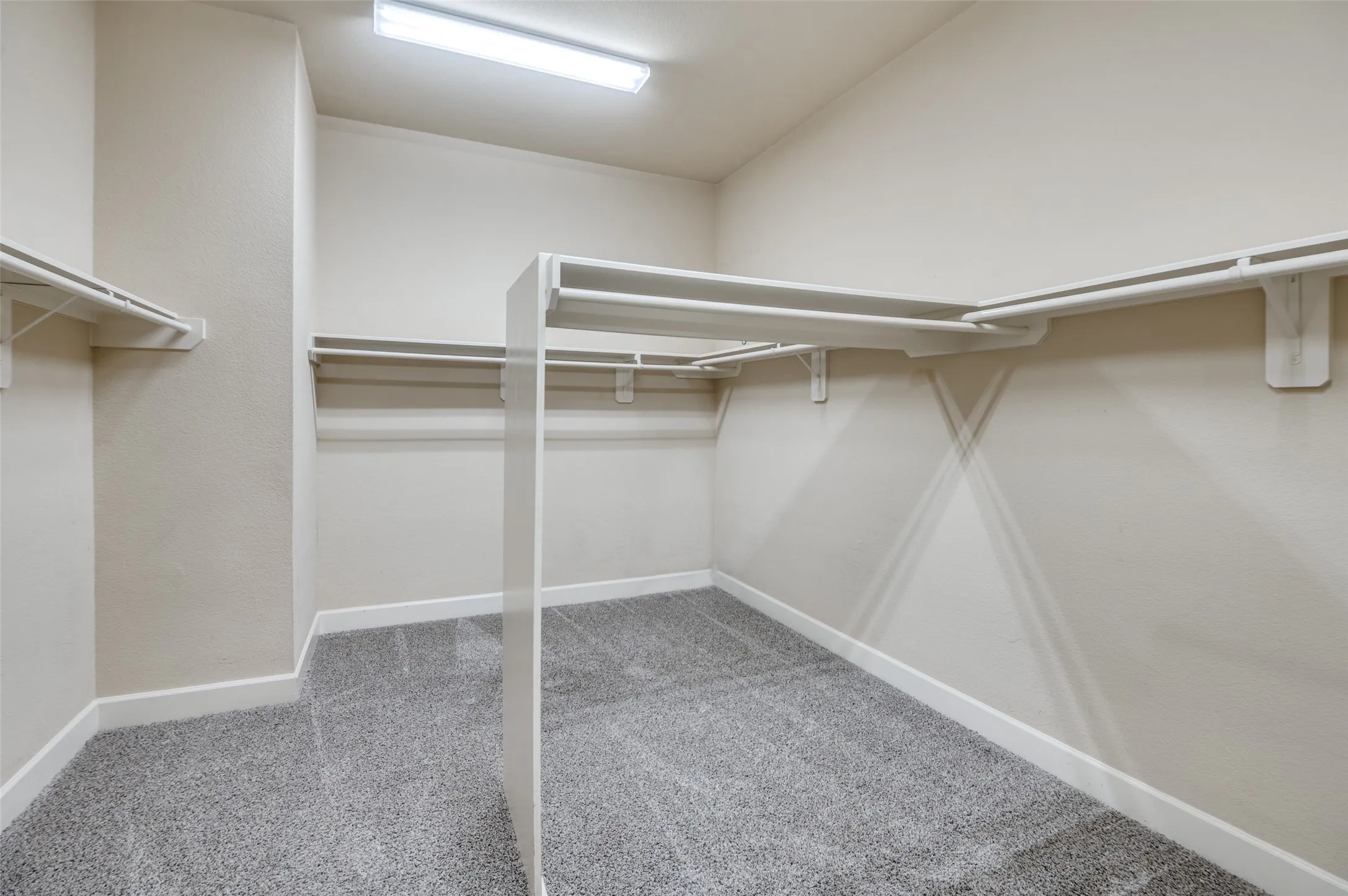Townhouse For Rent in Dallas County , 909 City Side Lane, Dallas, Texas 75201, 3 Bedroom, 3 Bathroom, 2 Garage spaces, 3,109 Sqft, built in 2008, mls#21377689, Real Estate Agent in Dallas, Homes For Rent in Dallas county, Homes For Rent in Dallas, Realtor in Dallas Texas, Real Estate Brokerage Independent Realty Texas, Luminita Cordes Realtor