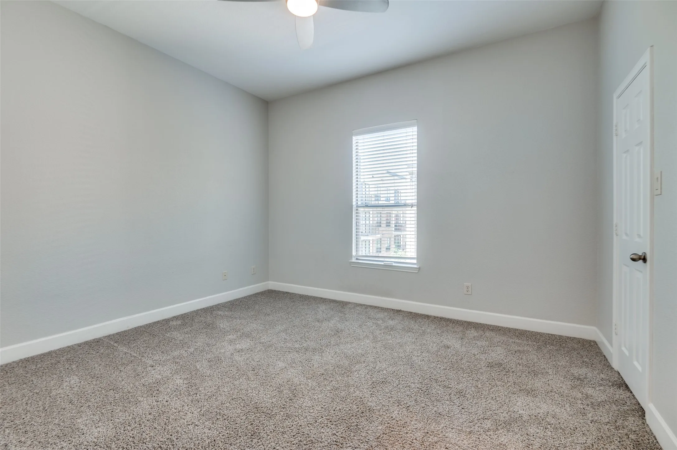Townhouse For Rent in Dallas County , 909 City Side Lane, Dallas, Texas 75201, 3 Bedroom, 3 Bathroom, 2 Garage spaces, 3,109 Sqft, built in 2008, mls#21377689, Real Estate Agent in Dallas, Homes For Rent in Dallas county, Homes For Rent in Dallas, Realtor in Dallas Texas, Real Estate Brokerage Independent Realty Texas, Luminita Cordes Realtor