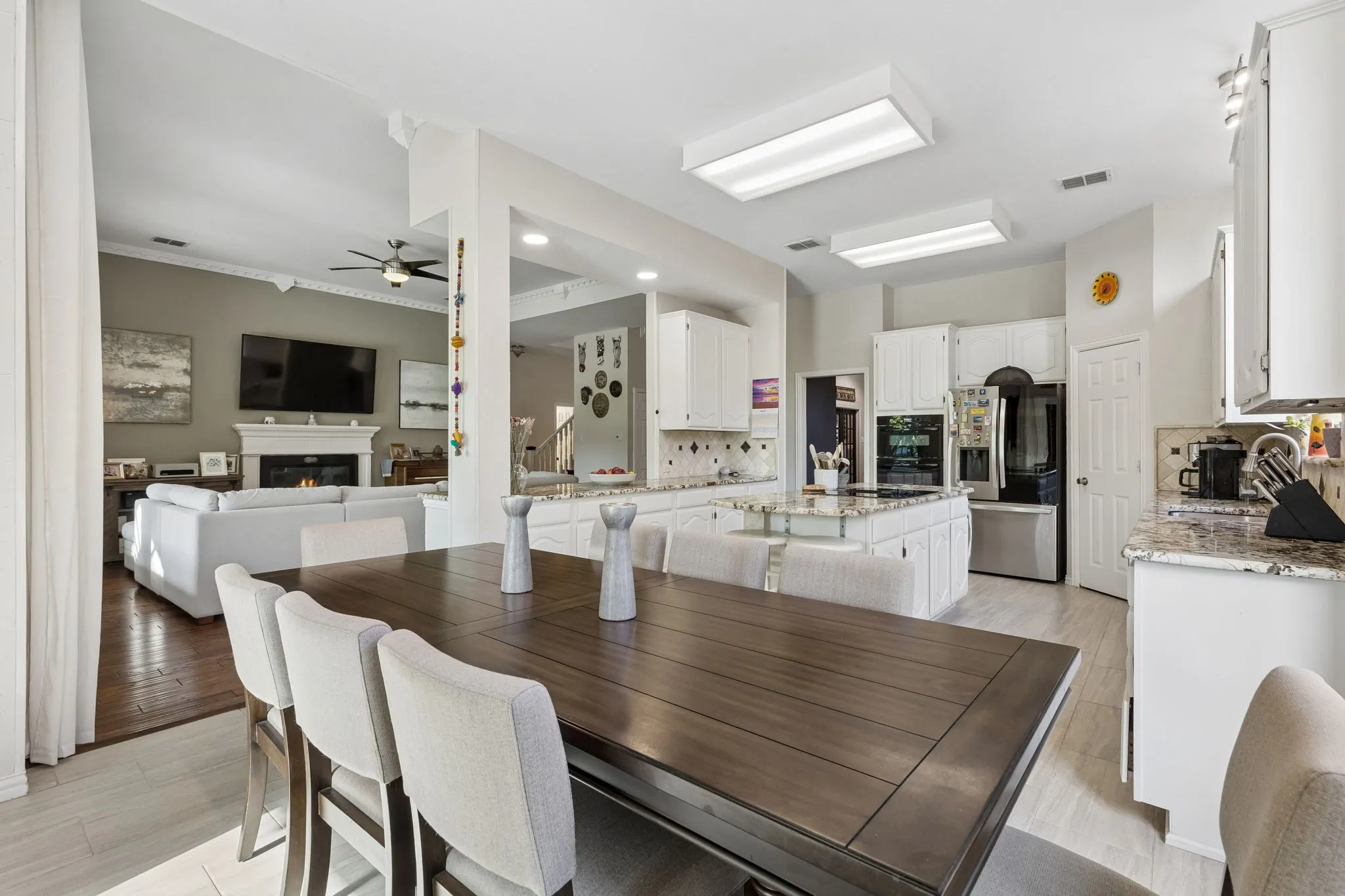 Single Family Residence For Sale in Collin County , 5805 Wilmington Drive, Frisco, Texas 75035, 5 Bedroom, 4 Bathroom, 2 Garage spaces, 3,835 Sqft, built in 1999, mls#21376376, Real Estate Agent in Frisco, Homes For Sale in Collin county, Homes For Sale in Frisco, Realtor in Frisco Texas, Real Estate Brokerage Independent Realty Texas, Luminita Cordes Realtor