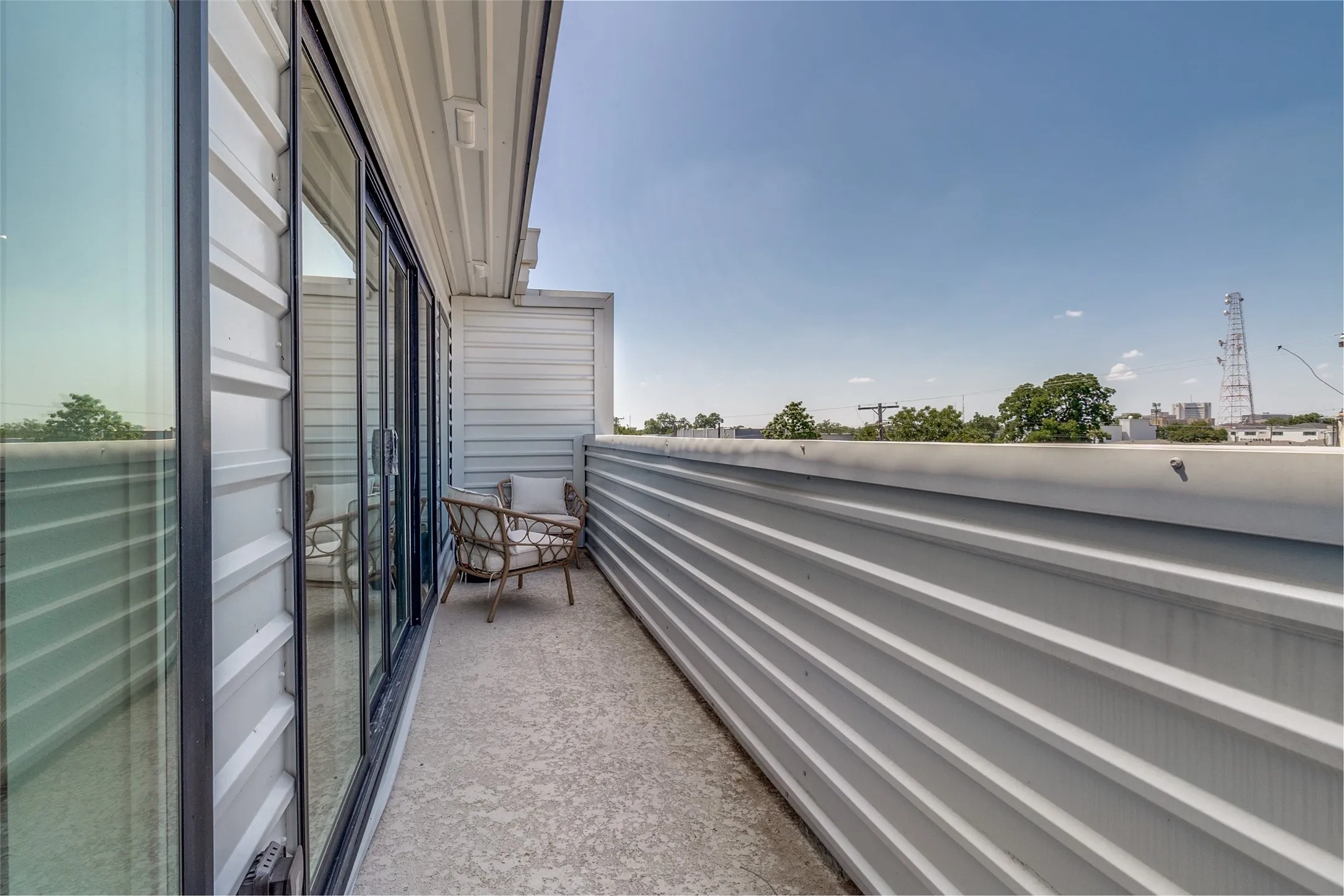 Condominium For Rent in Dallas County , 4701 San Jacinto Street 101, Dallas, Texas 75204, 2 Bedroom, 4 Bathroom, 2 Garage spaces, 1,961 Sqft, built in 2024, mls#21377857, Real Estate Agent in Dallas, Homes For Rent in Dallas county, Homes For Rent in Dallas, Realtor in Dallas Texas, Real Estate Brokerage Independent Realty Texas, Luminita Cordes Realtor
