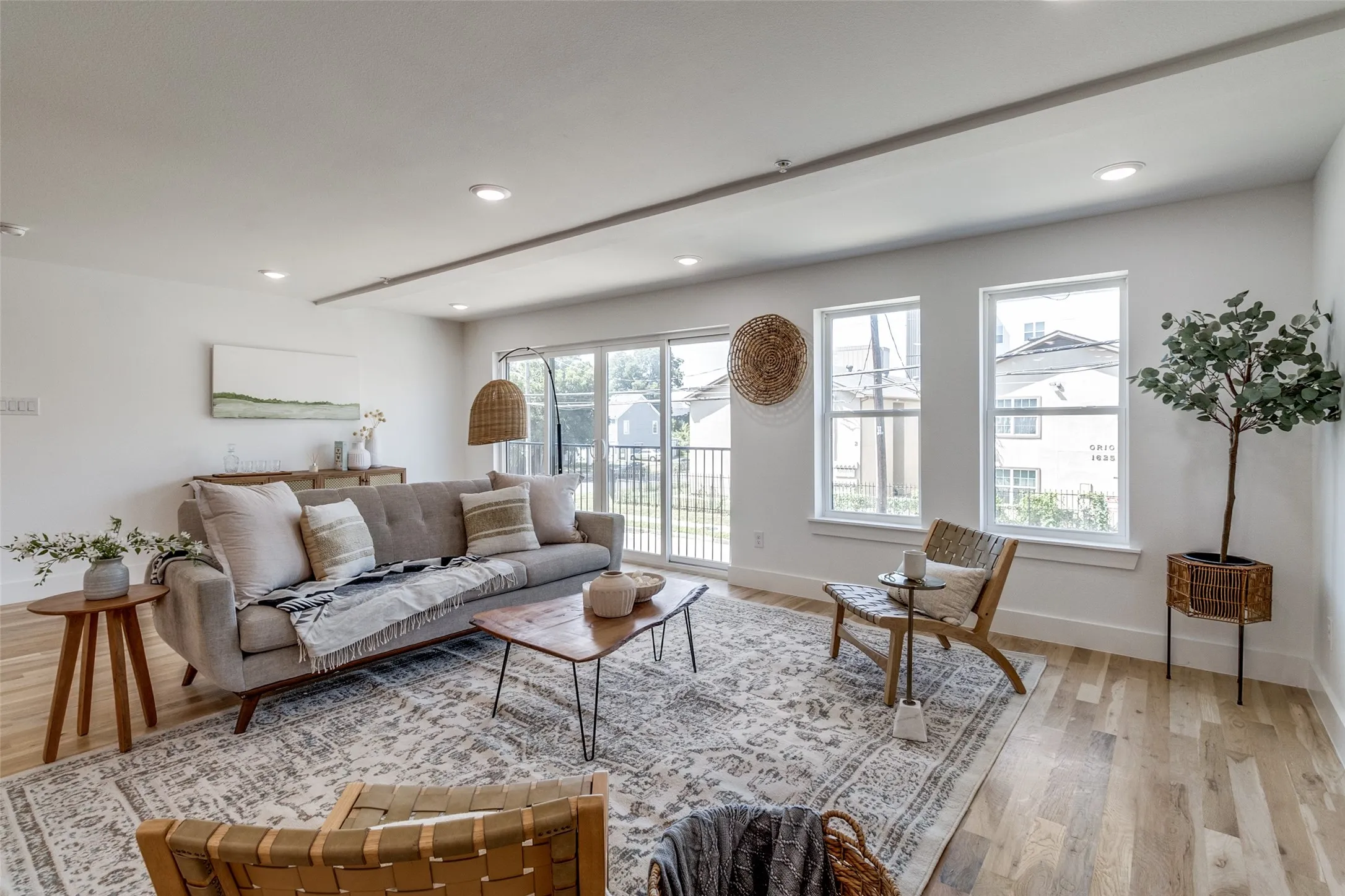 Condominium For Rent in Dallas County , 4701 San Jacinto Street 101, Dallas, Texas 75204, 2 Bedroom, 4 Bathroom, 2 Garage spaces, 1,961 Sqft, built in 2024, mls#21377857, Real Estate Agent in Dallas, Homes For Rent in Dallas county, Homes For Rent in Dallas, Realtor in Dallas Texas, Real Estate Brokerage Independent Realty Texas, Luminita Cordes Realtor