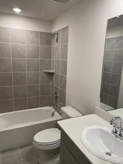 Single Family Residence For Rent in Denton County , 3116 Kingsgarden Road, Denton, Texas 76207, 4 Bedroom, 3 Bathroom, 2 Garage spaces, 2,057 Sqft, built in 2023, mls#21377867, Real Estate Agent in Denton, Homes For Rent in Denton county, Homes For Rent in Denton, Realtor in Denton Texas, Real Estate Brokerage Independent Realty Texas, Luminita Cordes Realtor