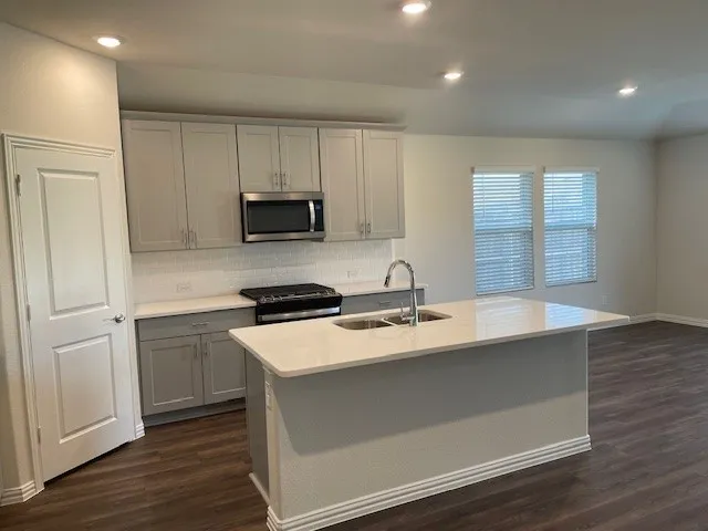 Single Family Residence For Rent in Denton County , 3116 Kingsgarden Road, Denton, Texas 76207, 4 Bedroom, 3 Bathroom, 2 Garage spaces, 2,057 Sqft, built in 2023, mls#21377867, Real Estate Agent in Denton, Homes For Rent in Denton county, Homes For Rent in Denton, Realtor in Denton Texas, Real Estate Brokerage Independent Realty Texas, Luminita Cordes Realtor