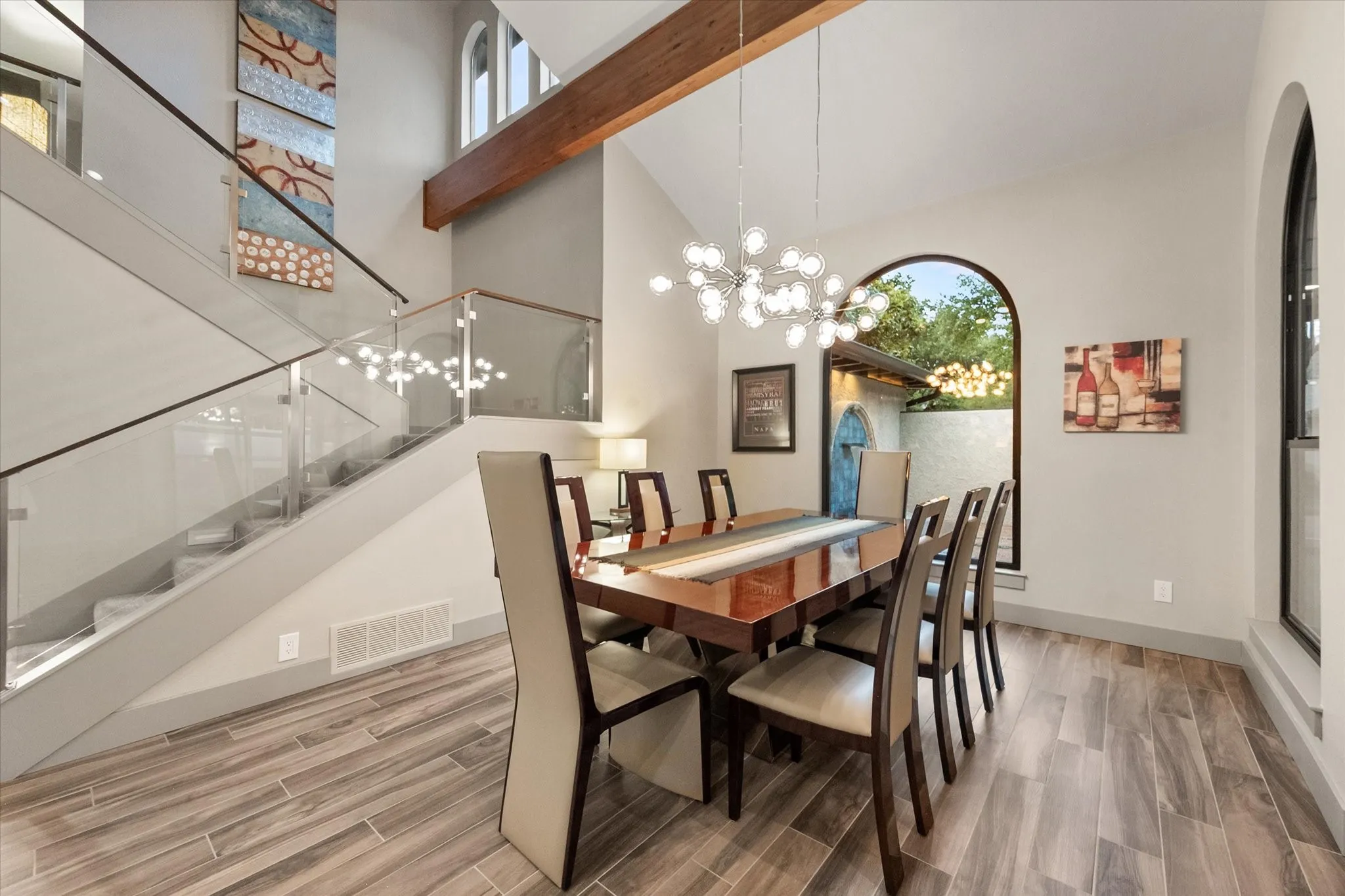Single Family Residence For Sale in Tarrant County , 1422 Country Club Road, Arlington, Texas 76013, 3 Bedroom, 4 Bathroom, 2 Garage spaces, 3,256 Sqft, built in 1980, mls#21373163, Real Estate Agent in Arlington, Homes For Sale in Tarrant county, Homes For Sale in Arlington, Realtor in Arlington Texas, Real Estate Brokerage Independent Realty Texas, Luminita Cordes Realtor